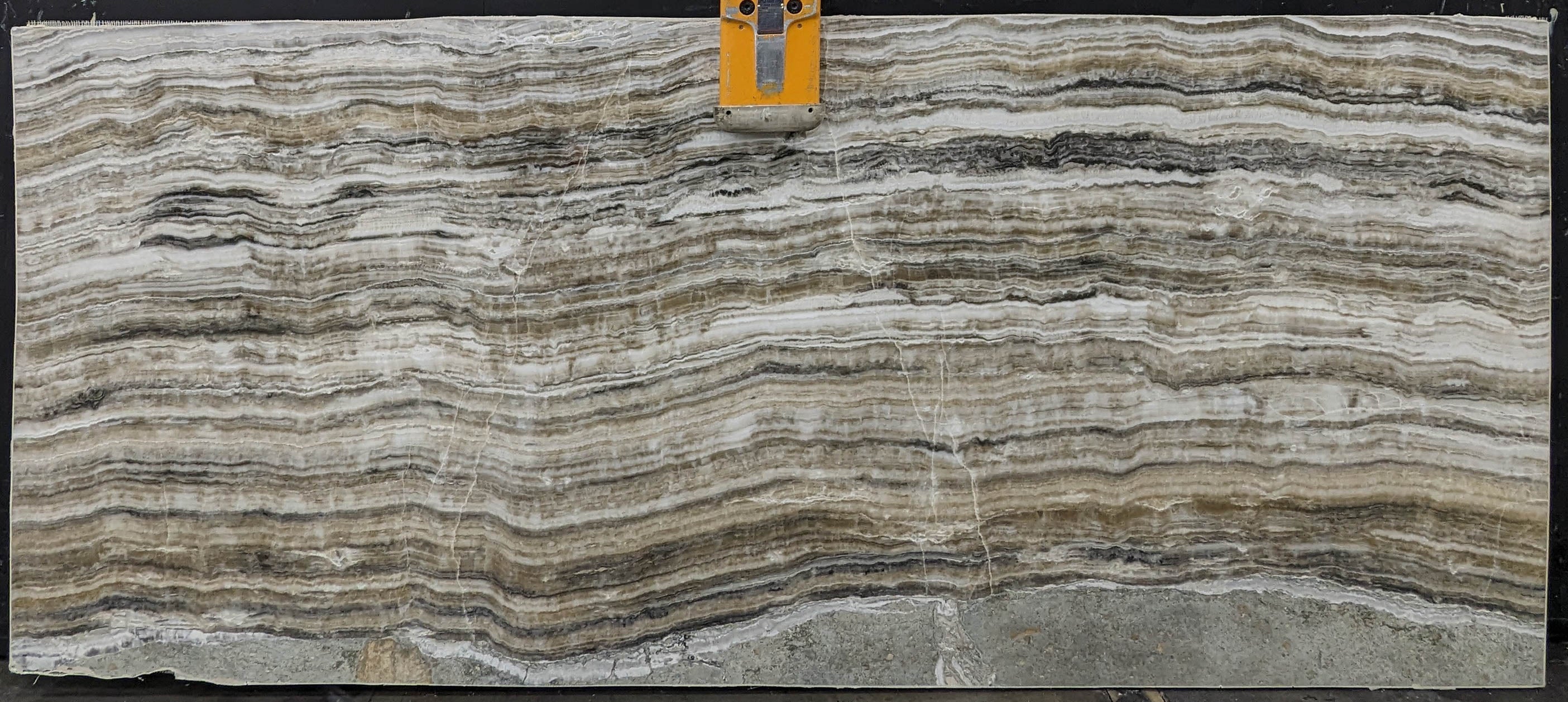  Grey%20Onyx%20Slab%203/4%22%20%20Polished%20Stone - KM22521#35 -  48x117 