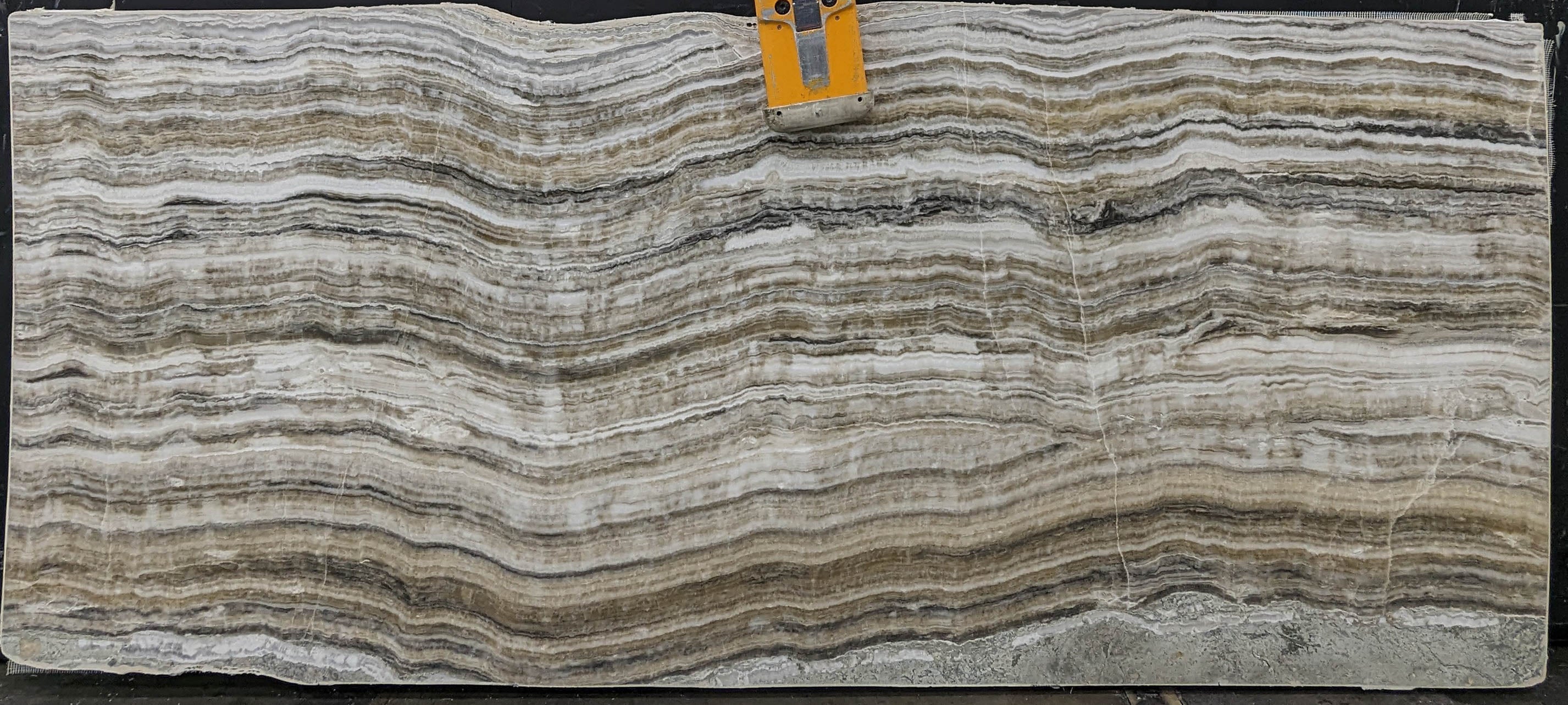  Grey%20Onyx%20Slab%203/4%22%20%20Polished%20Stone - KM22521#53 -  47x117 