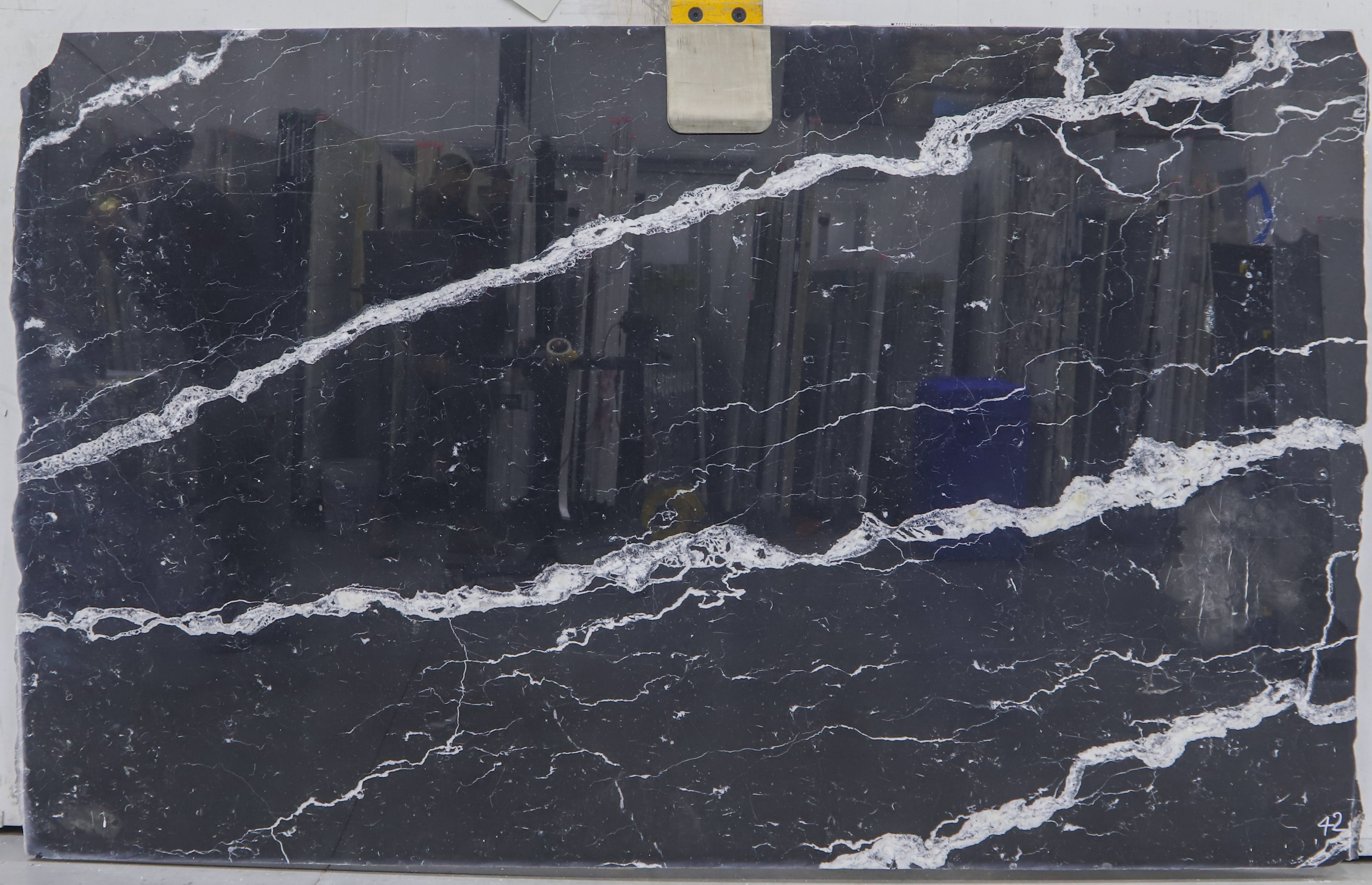  Nero Marquina Marble Slab 3/4 - L009663#42 -  68X108 