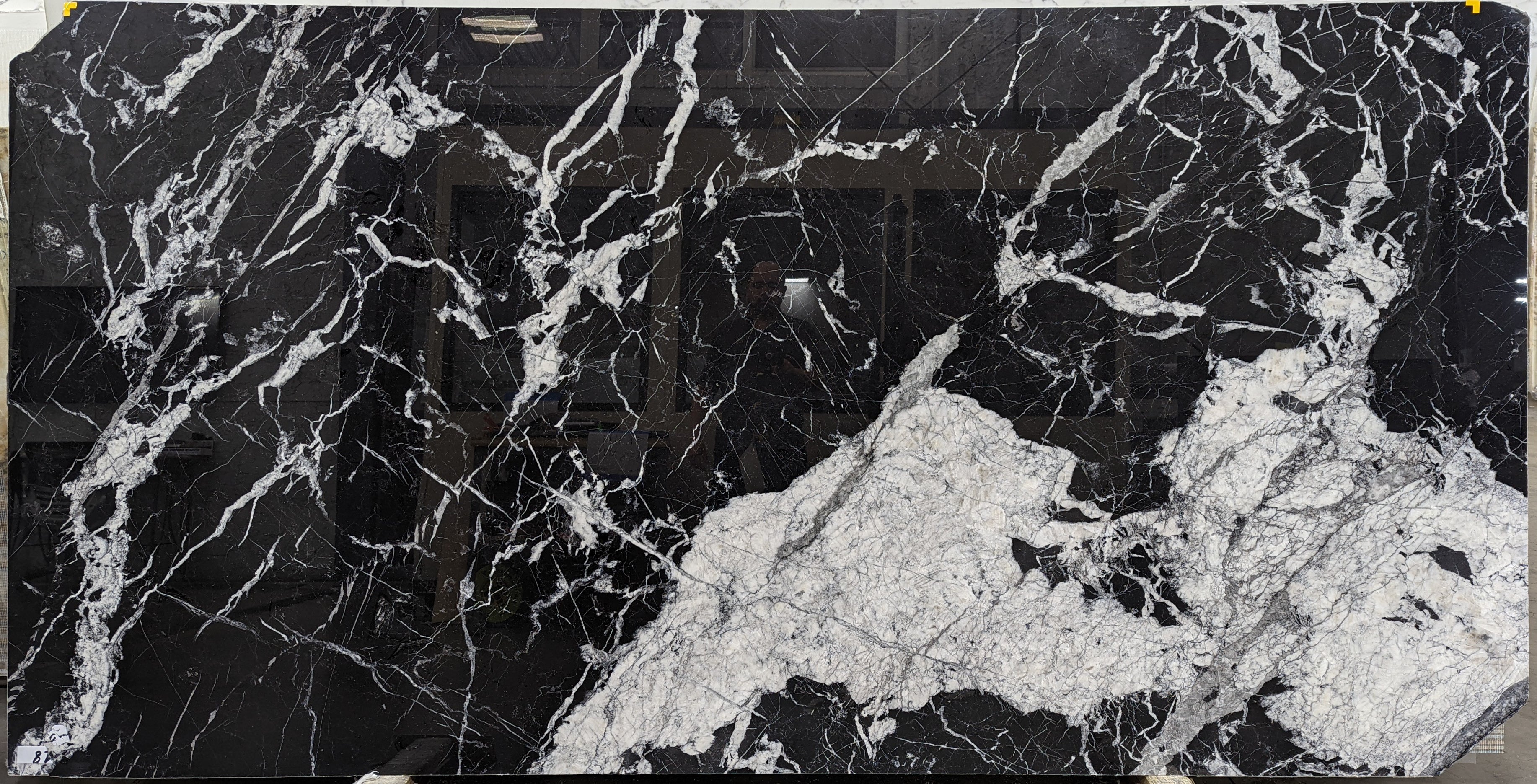  Nero Marquina Marble Slab 3/4 - VR6254#18 -  61x112 
