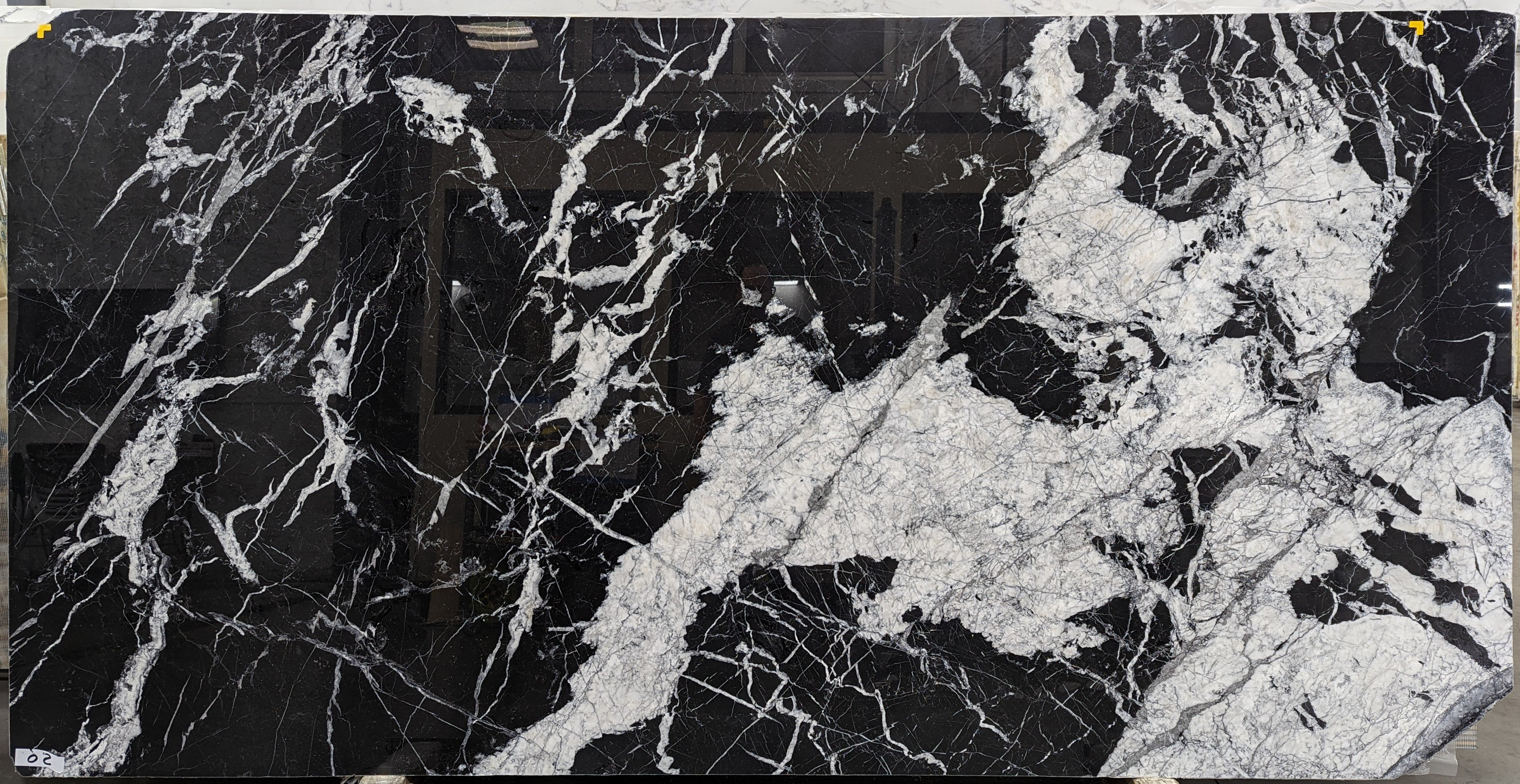  Nero Marquina Marble Slab 3/4 - VR6254#20 -  61x111 