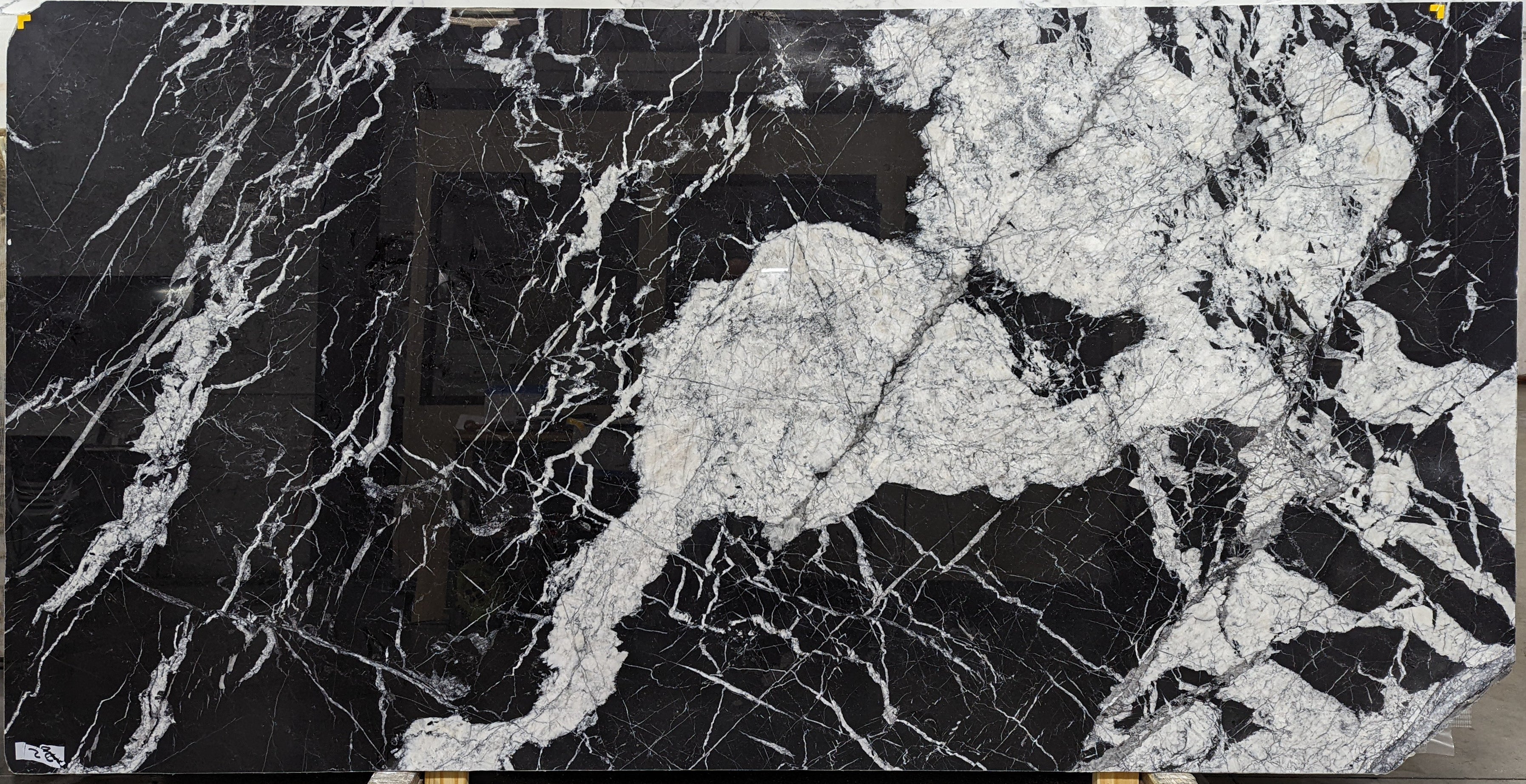  Nero Marquina Marble Slab 3/4 - VR6254#22 -  61x114 