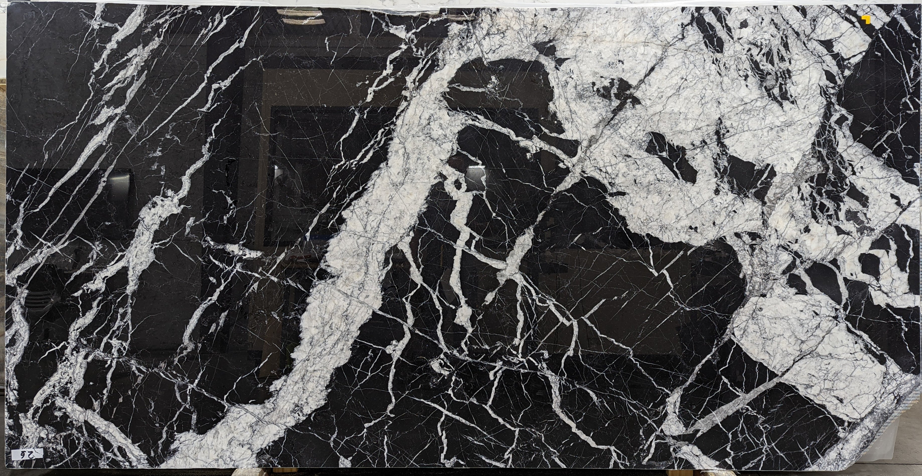  Nero Marquina Marble Slab 3/4 - VR6254#26 -  57x120 