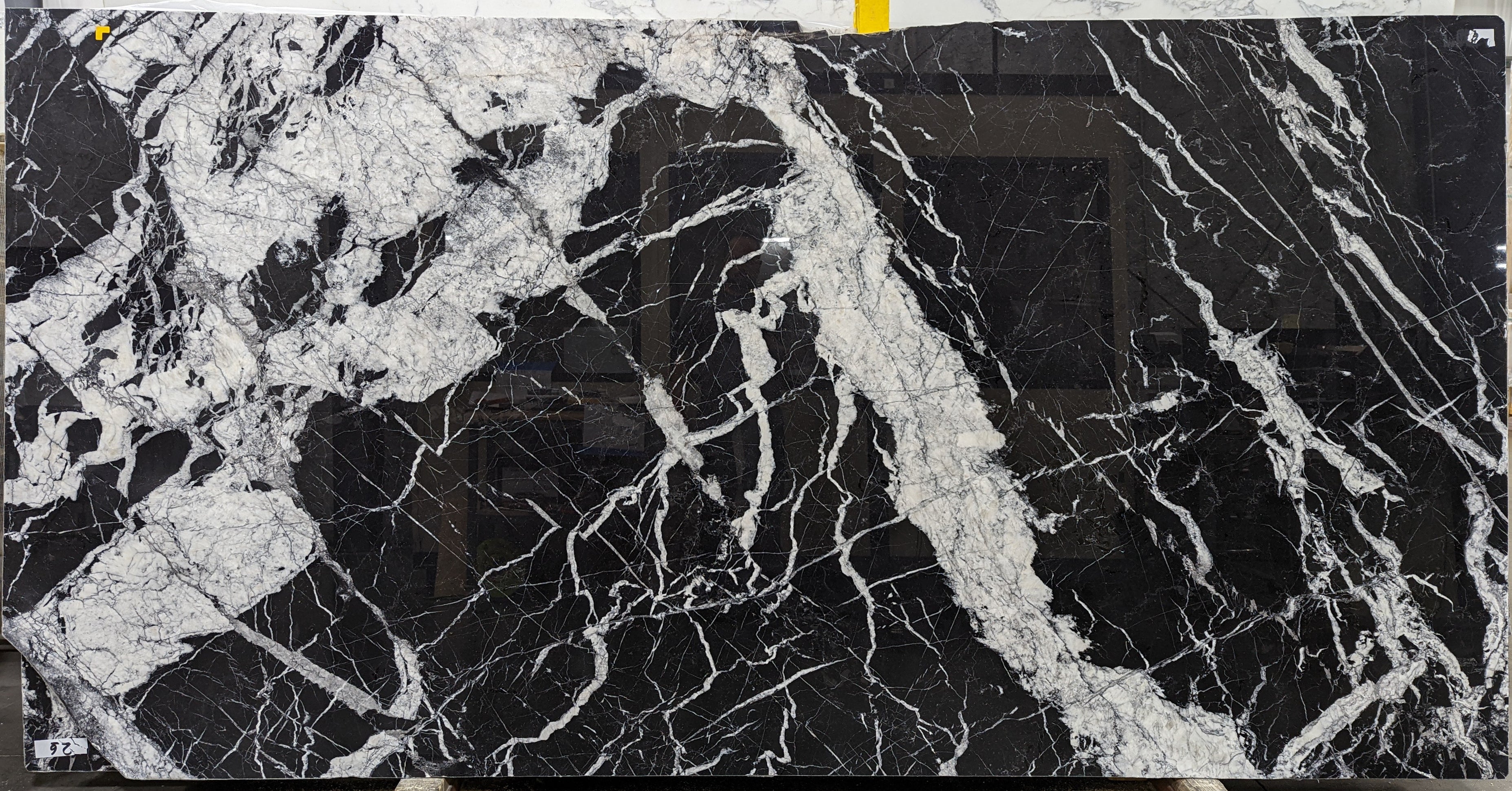  Nero Marquina Marble Slab 3/4 - VR6254#27 -  57x120 