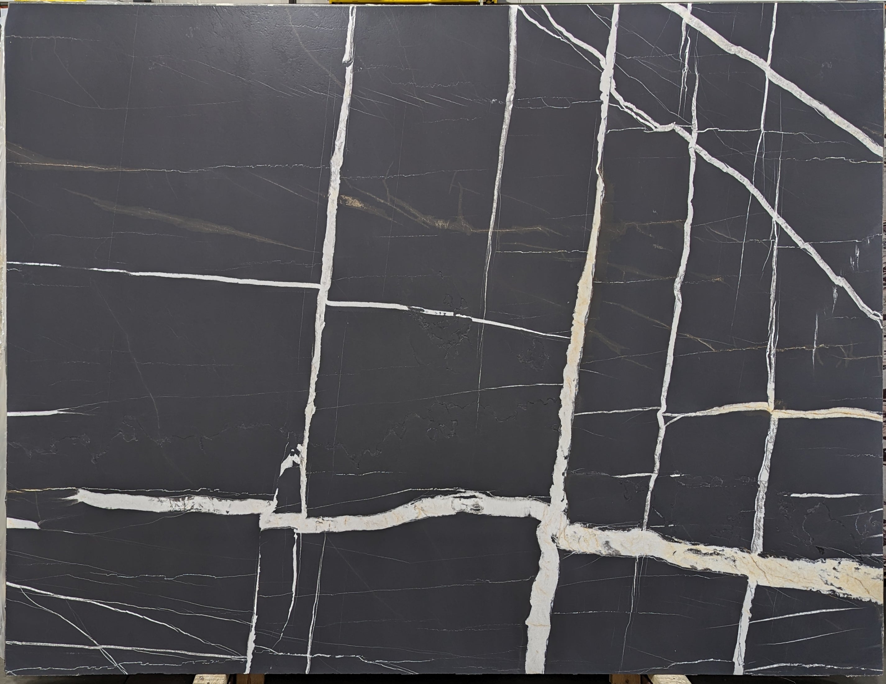  Noir%20Moon%20Marble%20Slab%203/4%22%20%20Leather%20Stone - DY532#30 -  75x98 