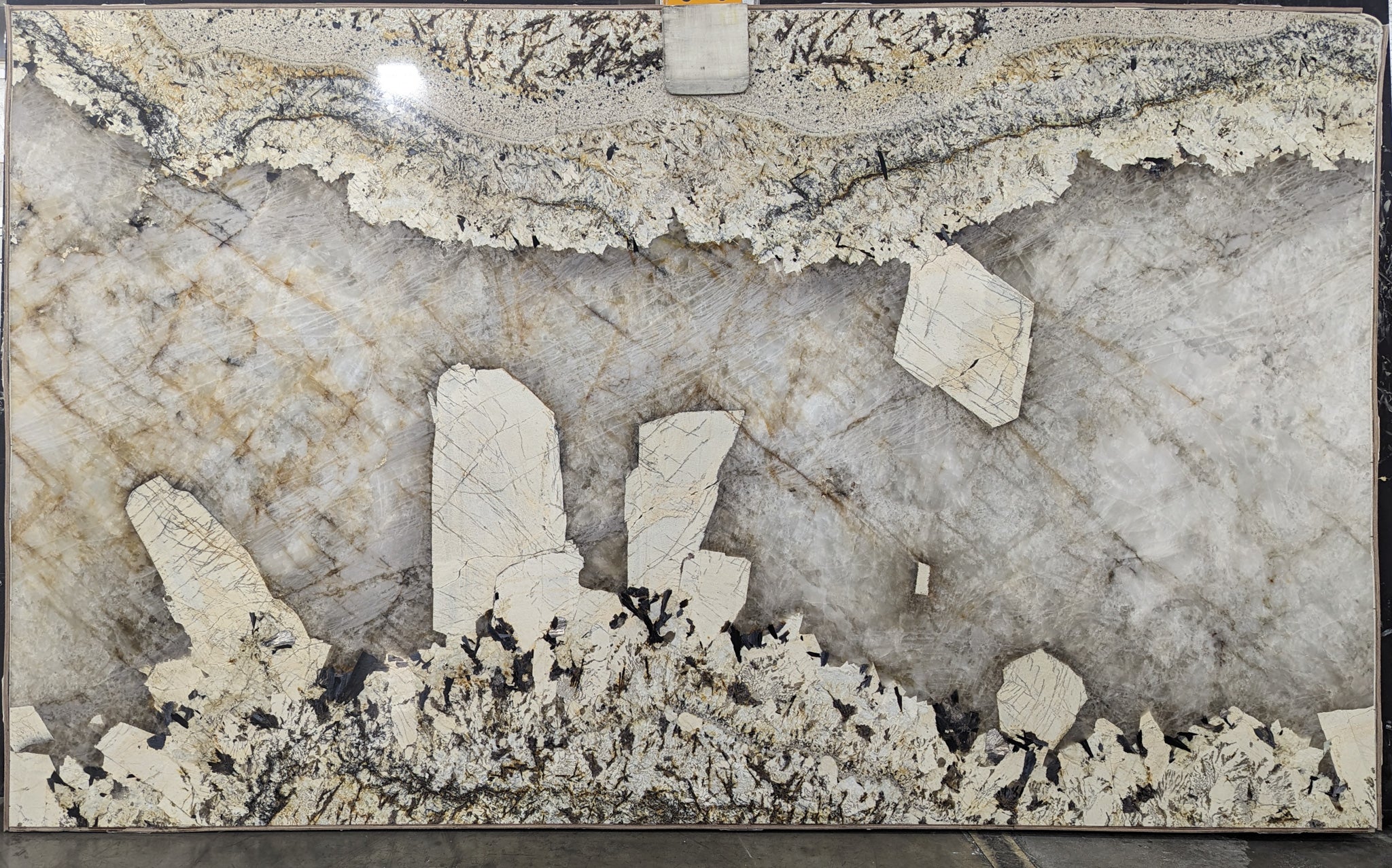  Patagonia Extra Granite Slab 3/4 - 34581#29 -  79x132 