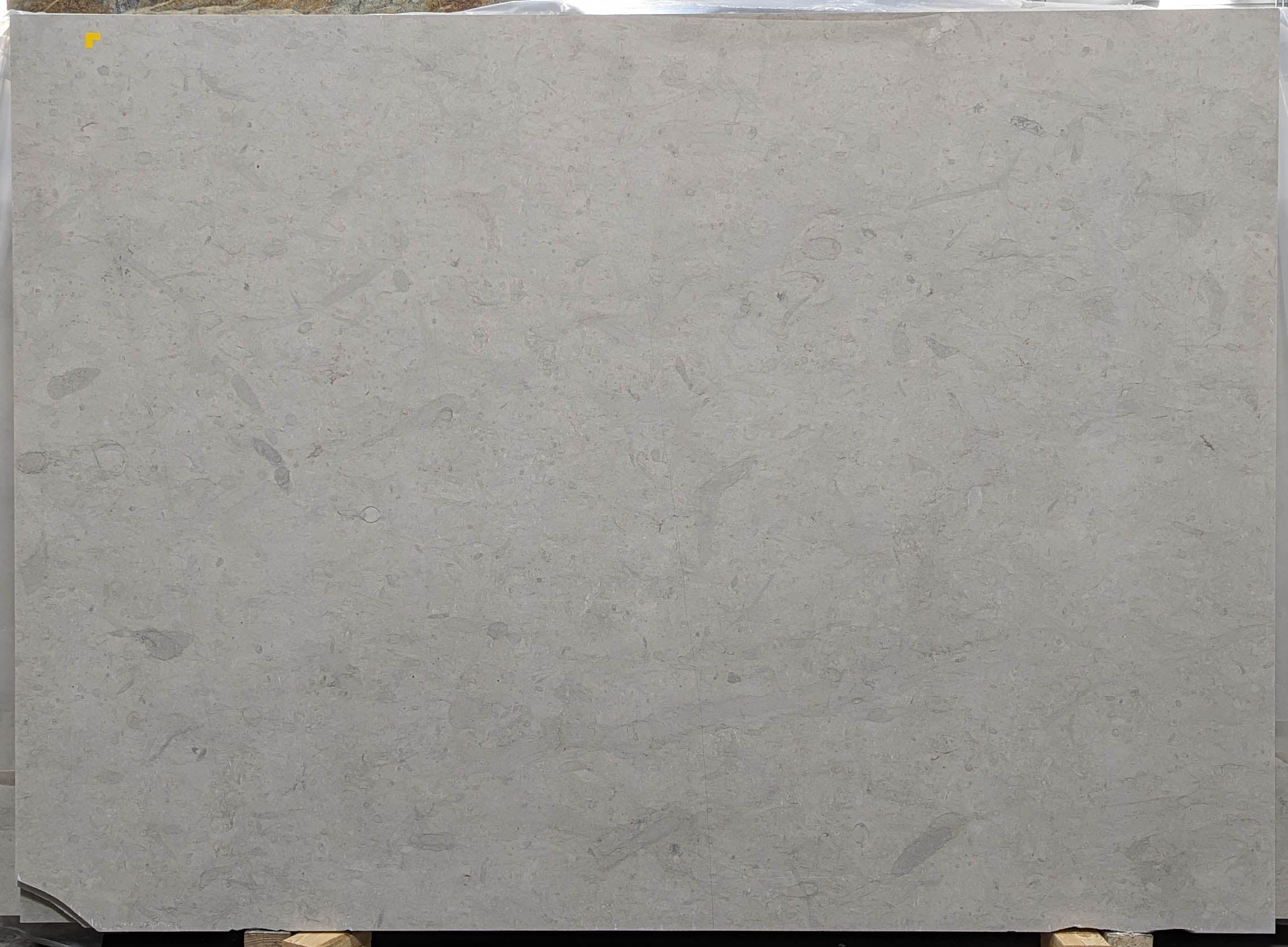  Smoke Limestone Slab 3/4  Honed Stone - 53404#23 -  64x93 