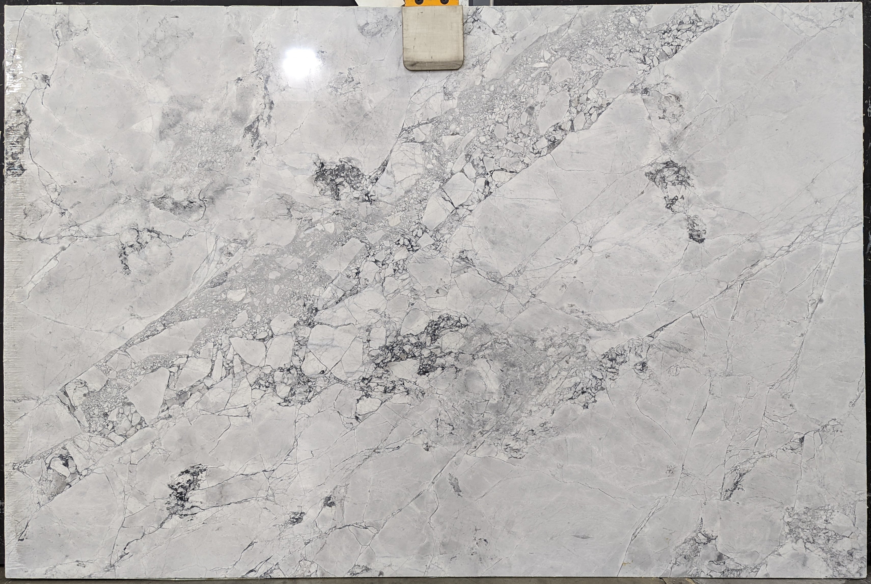  Super White Marble Slab 3/4 - P8422#33 -  77x115 