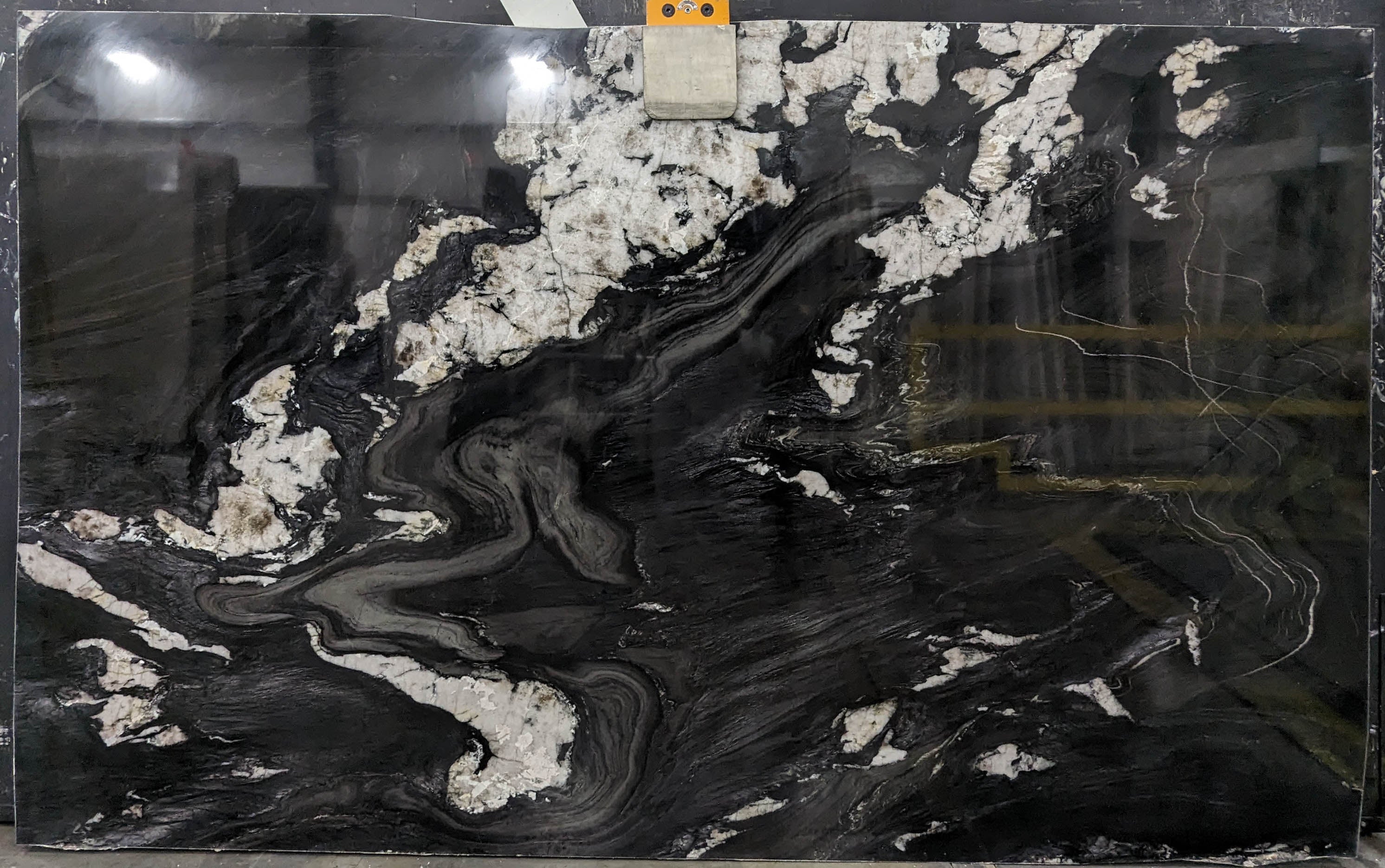  Tempest%20Black%20Quartzite%20Slab%203/4%22%20%20Stone - B054541#09 -  73x123 