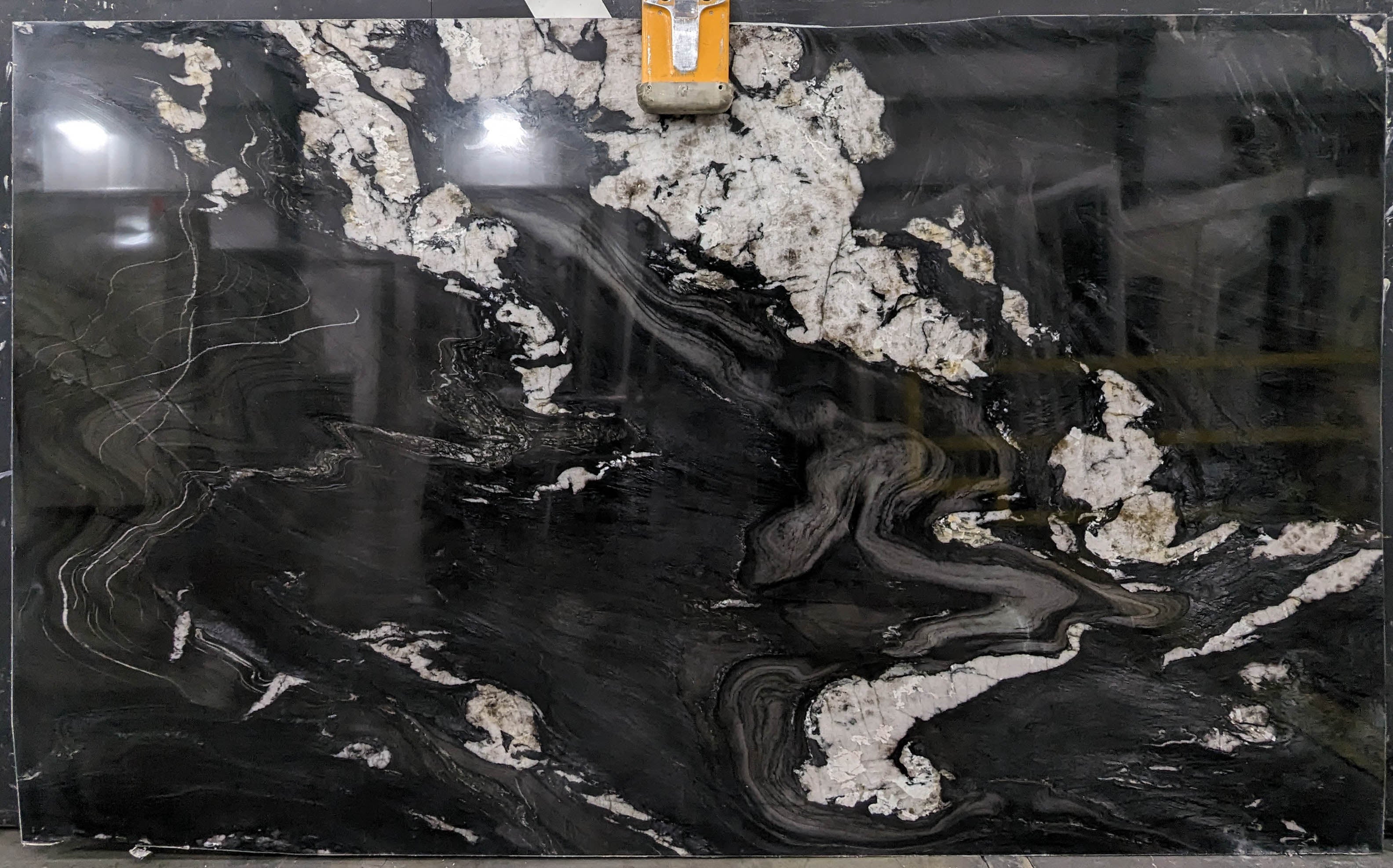  Tempest%20Black%20Quartzite%20Slab%203/4%22%20%20Stone - B054541#10 -  73x123 