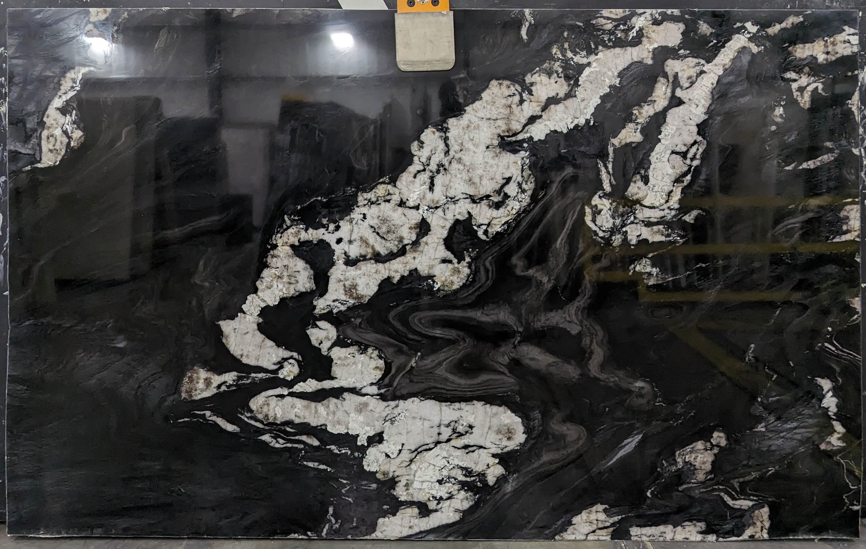  Tempest Black Quartzite Slab 3/4  Stone - B054541#19 -  73x123 