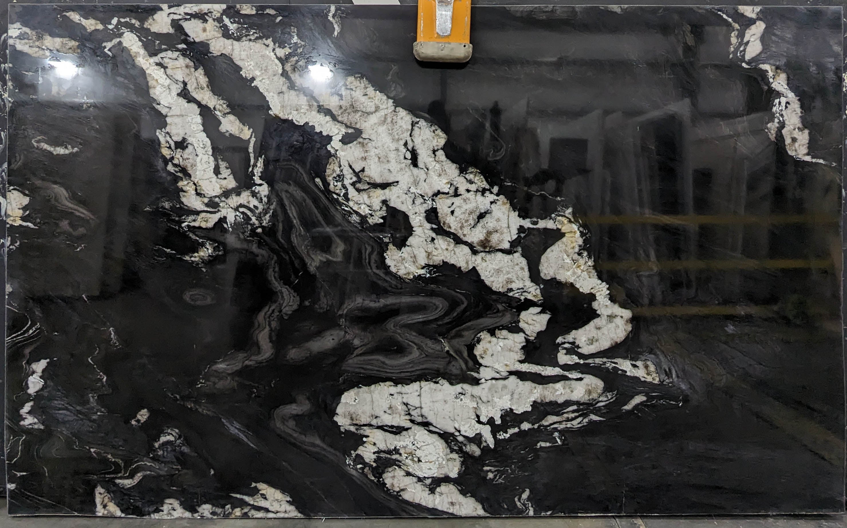  Tempest Black Quartzite Slab 3/4  Stone - B054541#20 -  73x123 