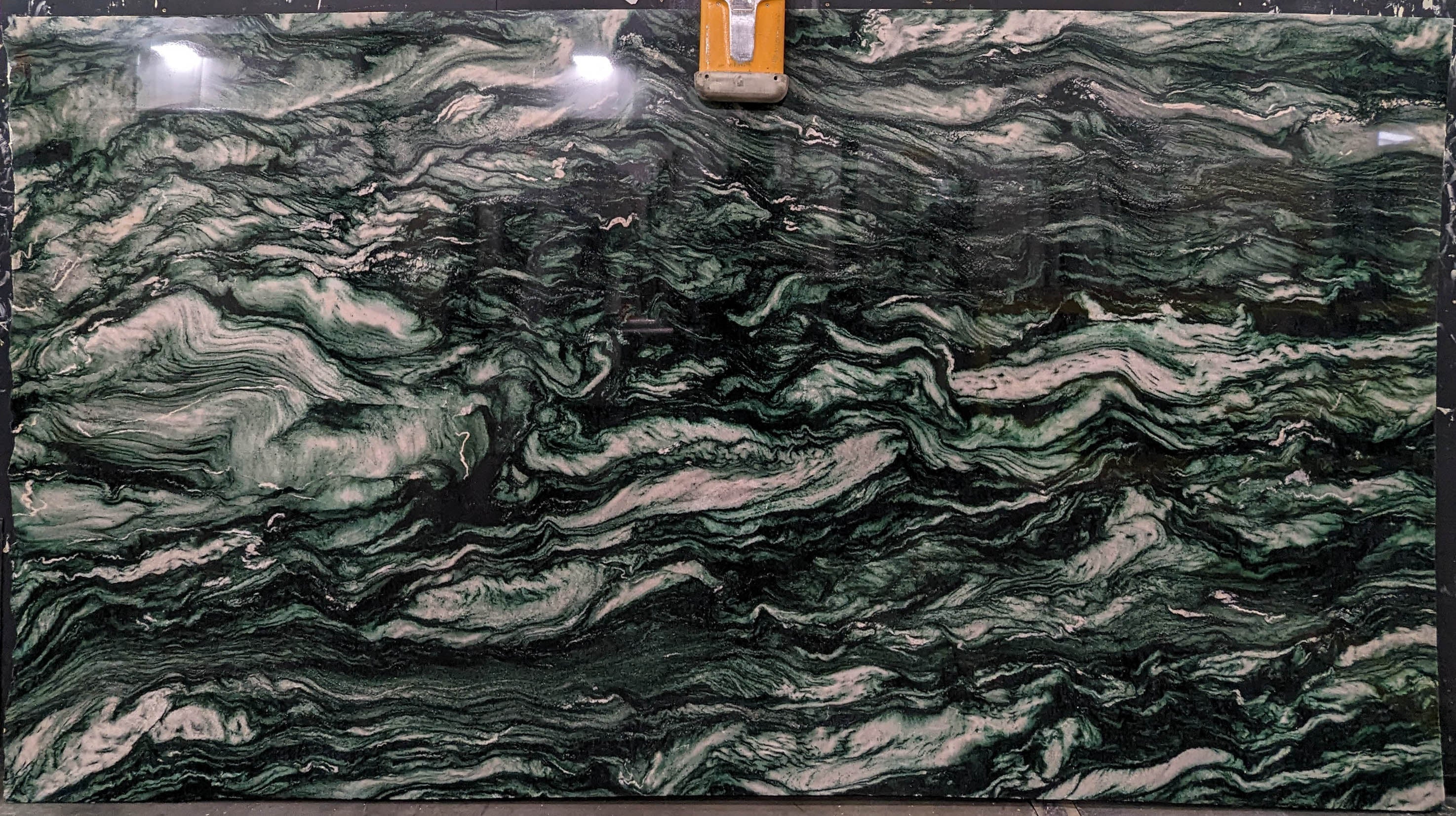  Verde Aurora Quartzite Slab 3/4  Stone - B053497#34 -  67X128 
