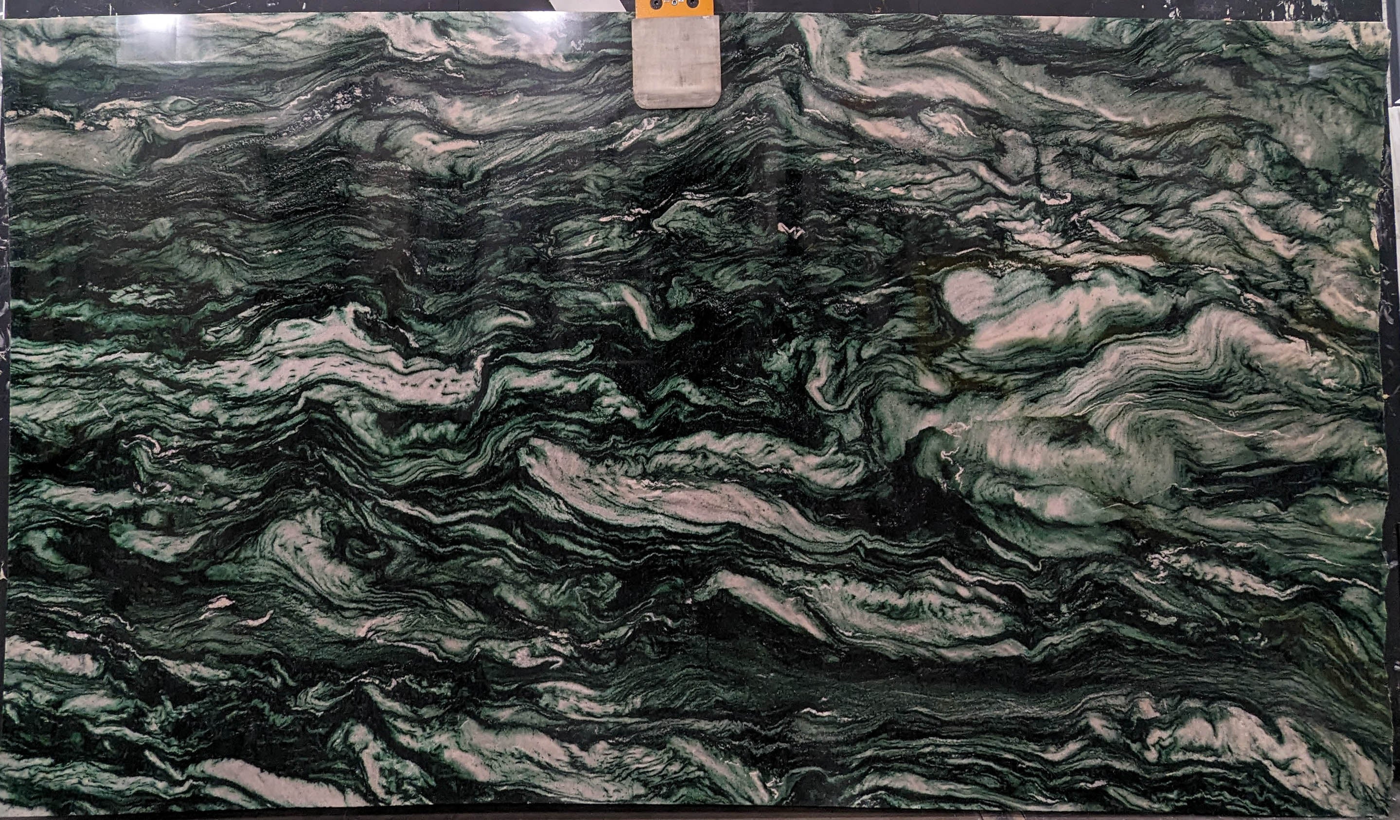  Verde Aurora Quartzite Slab 3/4  Stone - B053497#35 -  67X128 