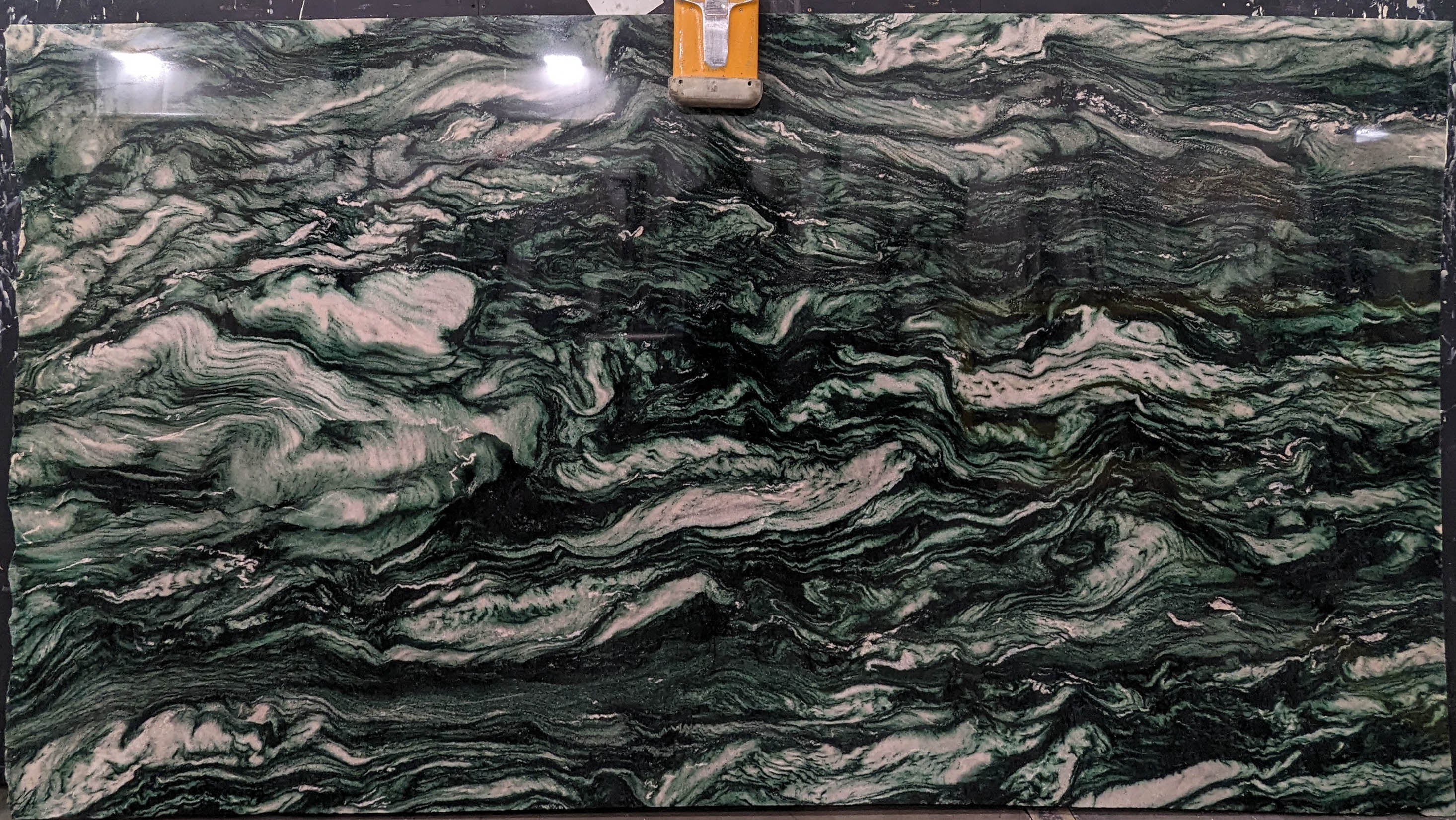 Verde Aurora Quartzite Slab 3/4  Stone - B053497#36 -  67X128 
