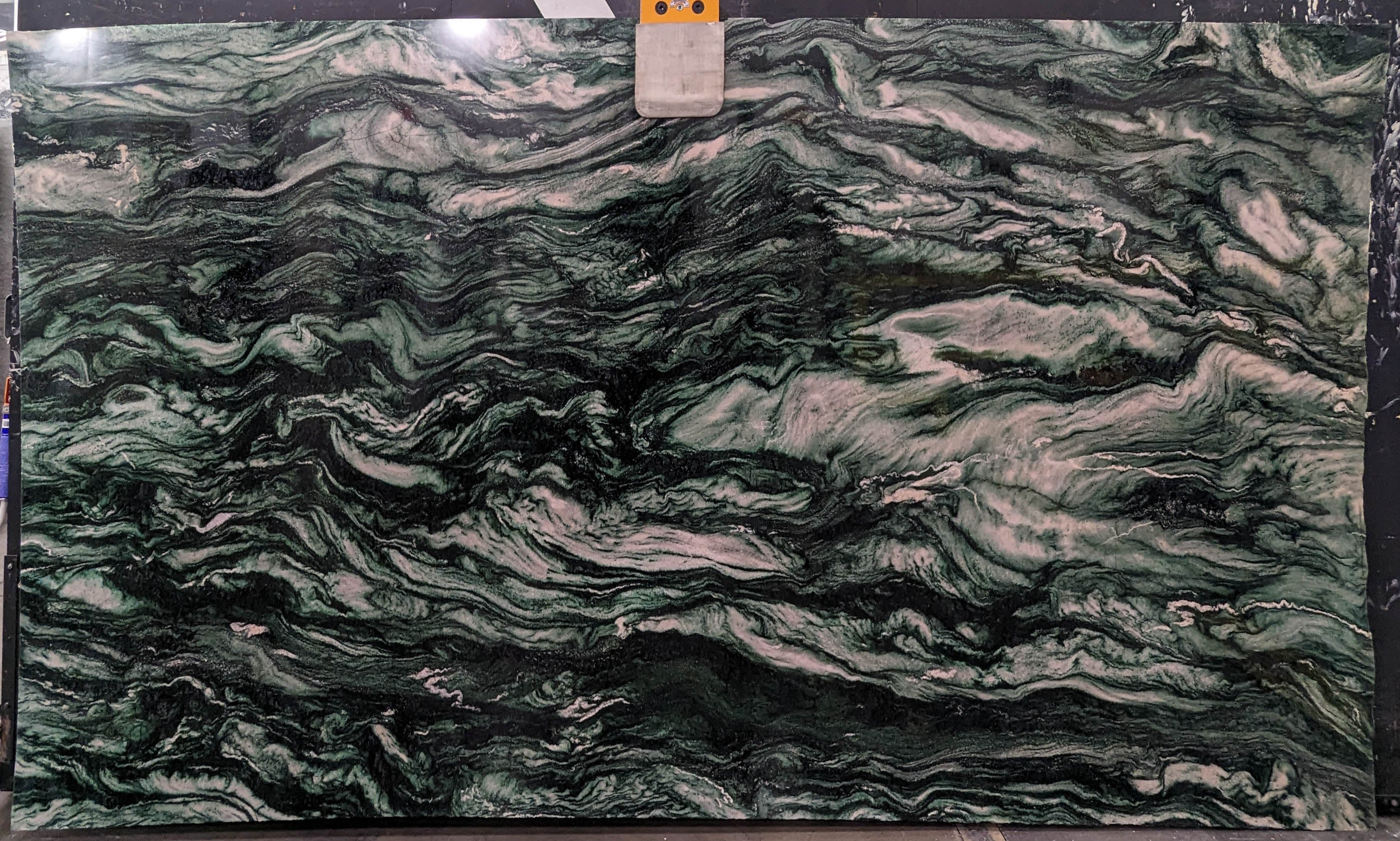  Verde Aurora Quartzite Slab 3/4  Stone - B053497#41 -  67X128 
