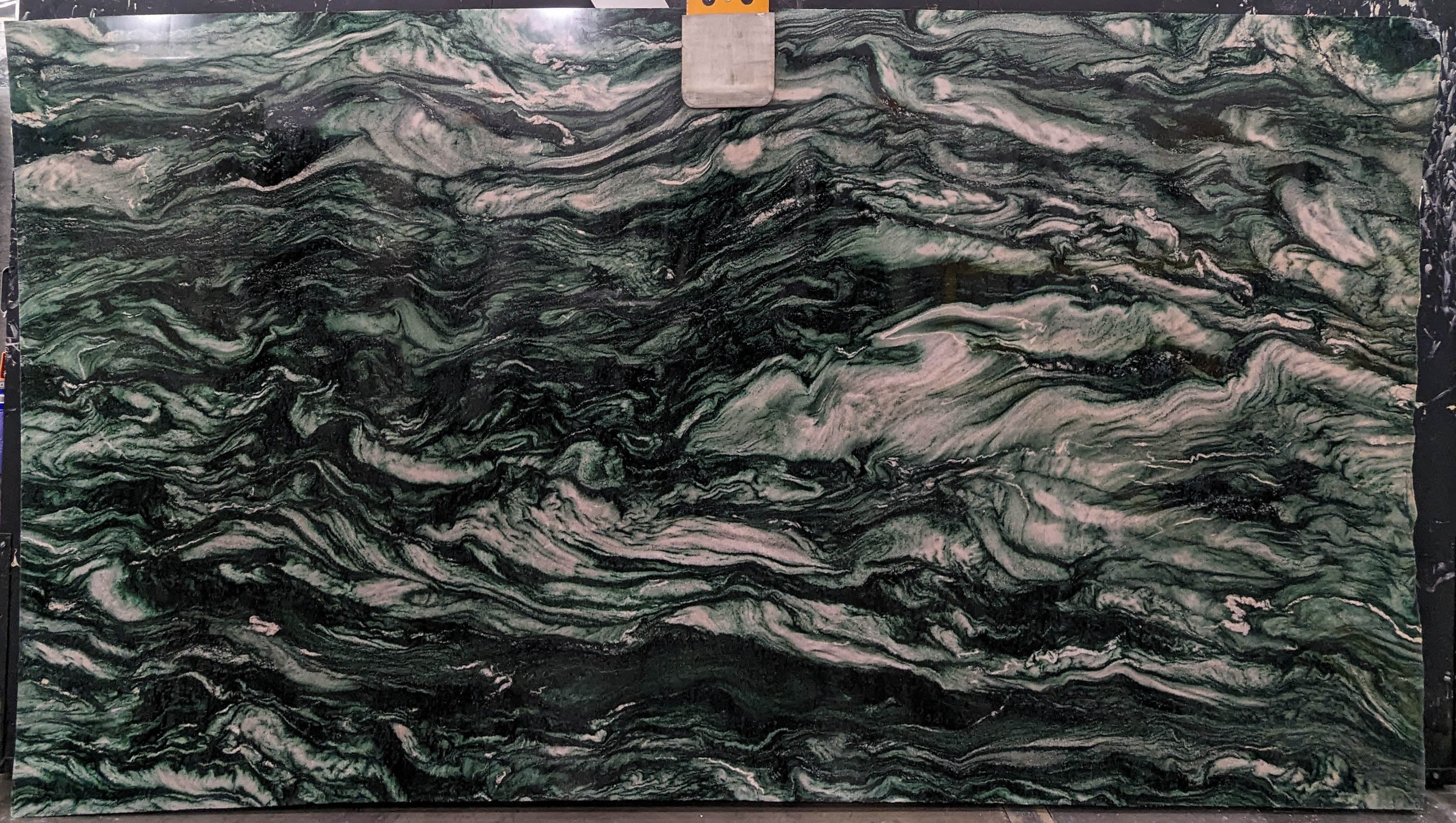  Verde%20Aurora%20Quartzite%20Slab%203/4%22%20%20Stone - B053497#43 -  67X128 