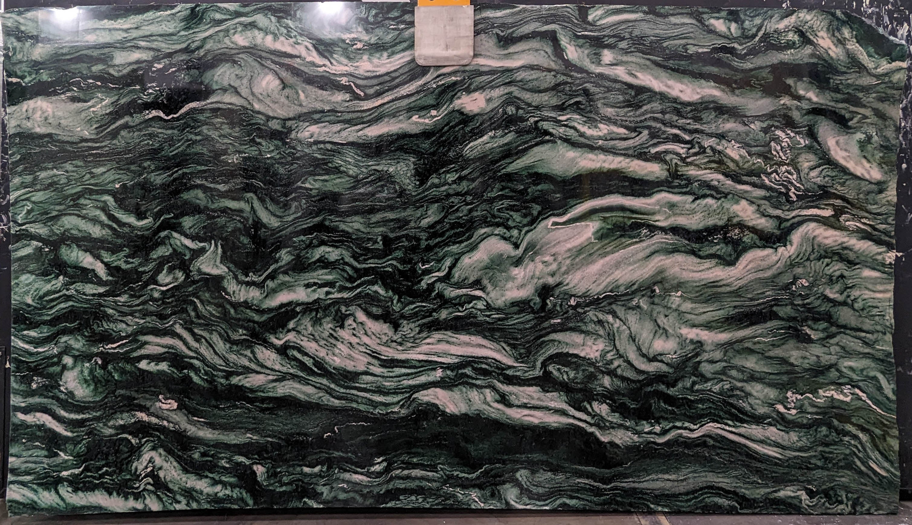  Verde Aurora Quartzite Slab 3/4  Stone - B053497#45 -  67X128 
