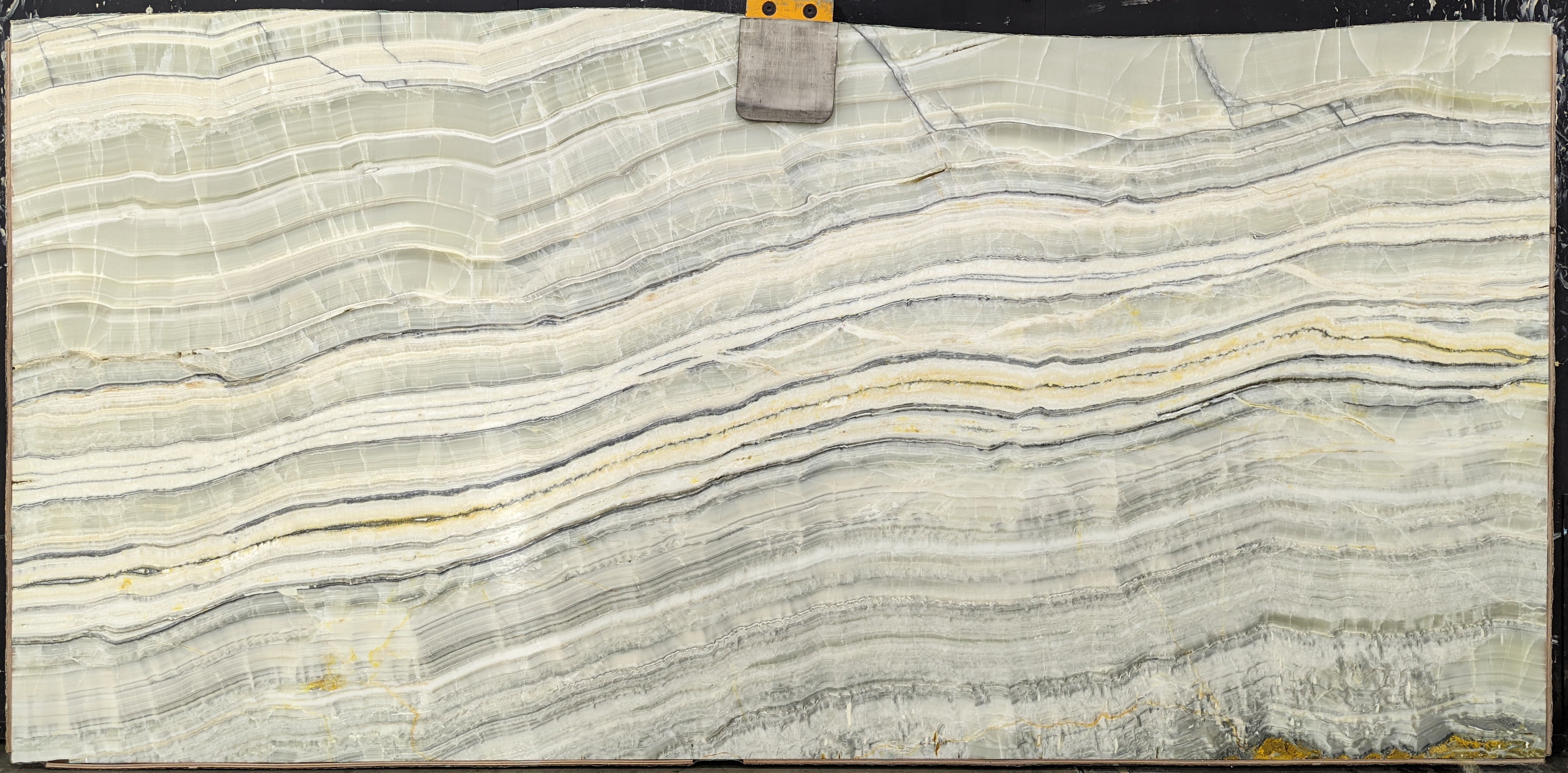  Velluto%20Onyx%20Slab%203/4%22%20%20Polished%20Stone - P74621#40 -  61x129 