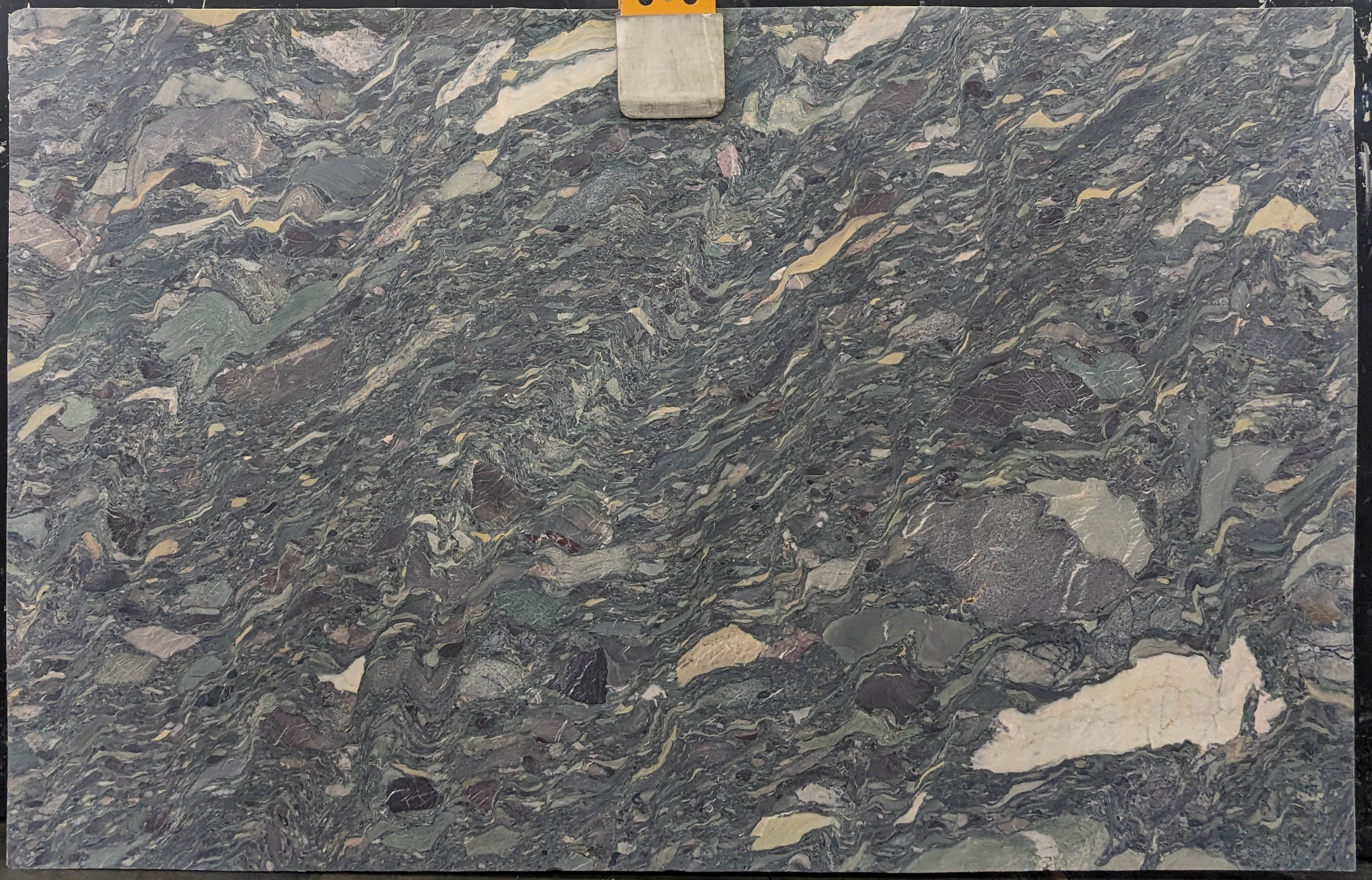  Vivaldi%20Quartzite%20Slab%203/4%22%20%20Honed%20Stone - P262#46 -  66x106 