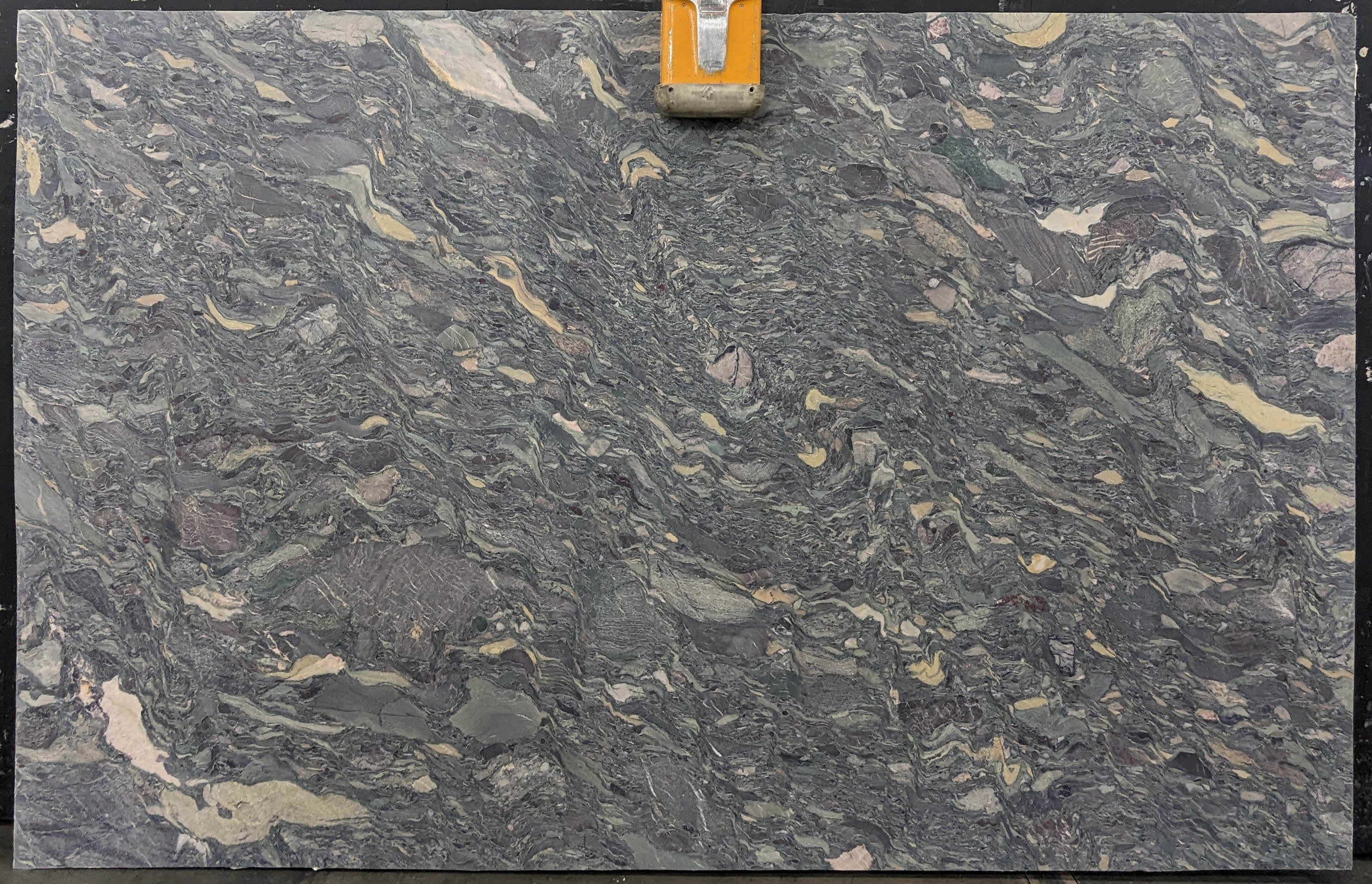  Vivaldi%20Quartzite%20Slab%203/4%22%20%20Honed%20Stone - P262#49 -  66x106 