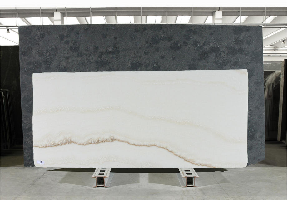  Vanilla Extra Onyx Slab 3/4 - B055984#17 -  VS 50x116 