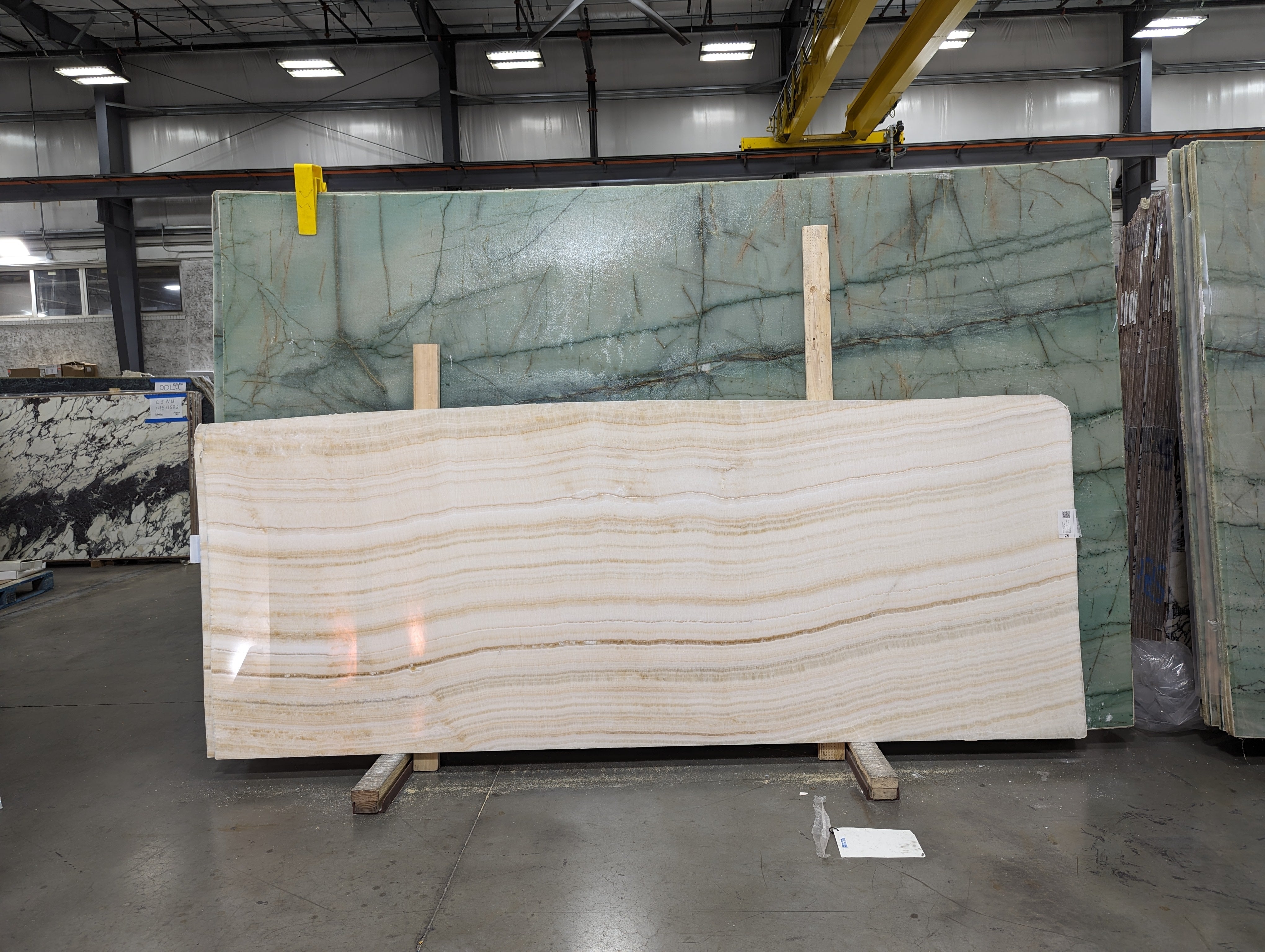  Vanilla Onyx Slab 3/4 - KM23004#15 -  45X117 VS 