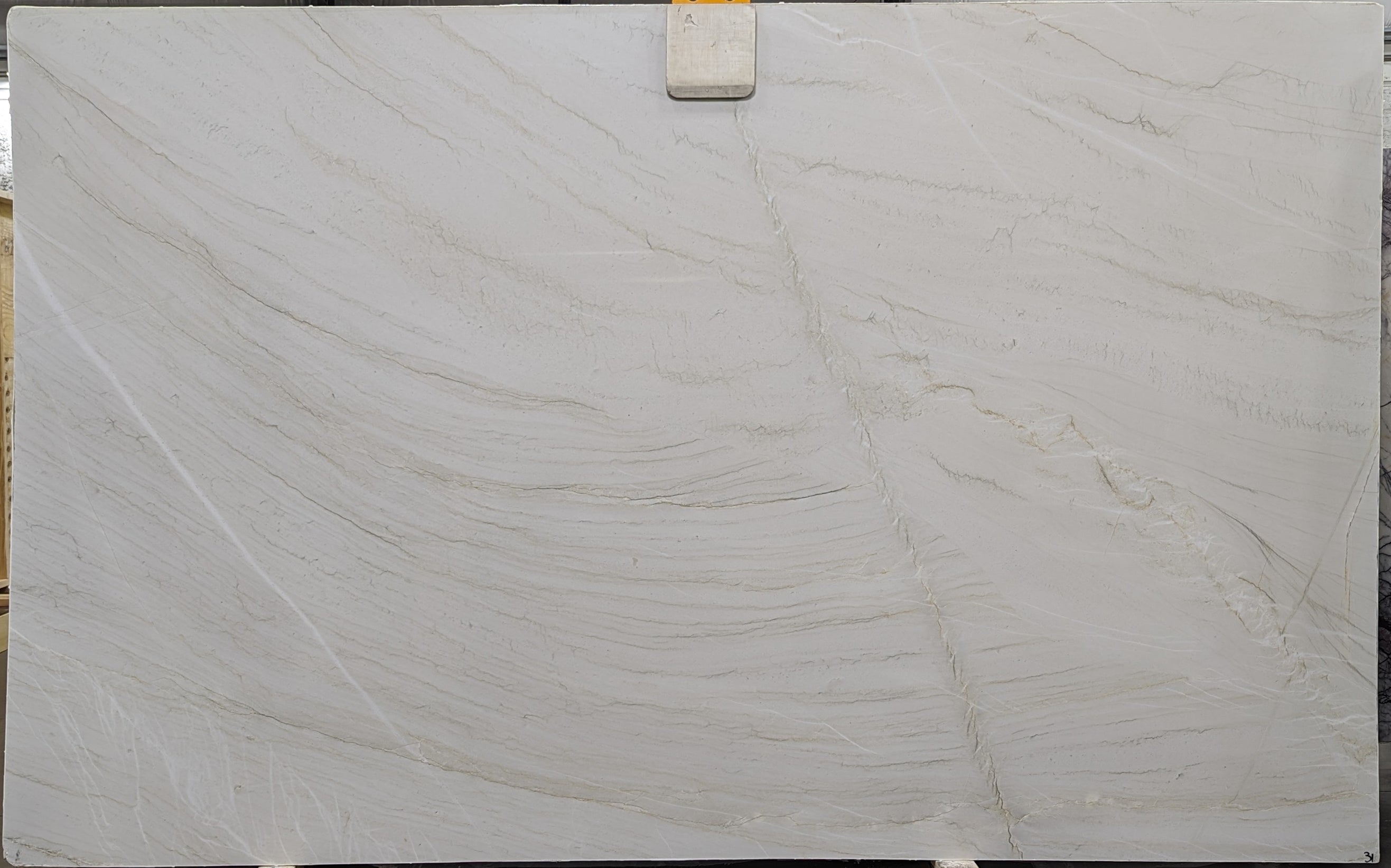  White Quartzite Slab 3/4 - B002686#31 -  80X128 