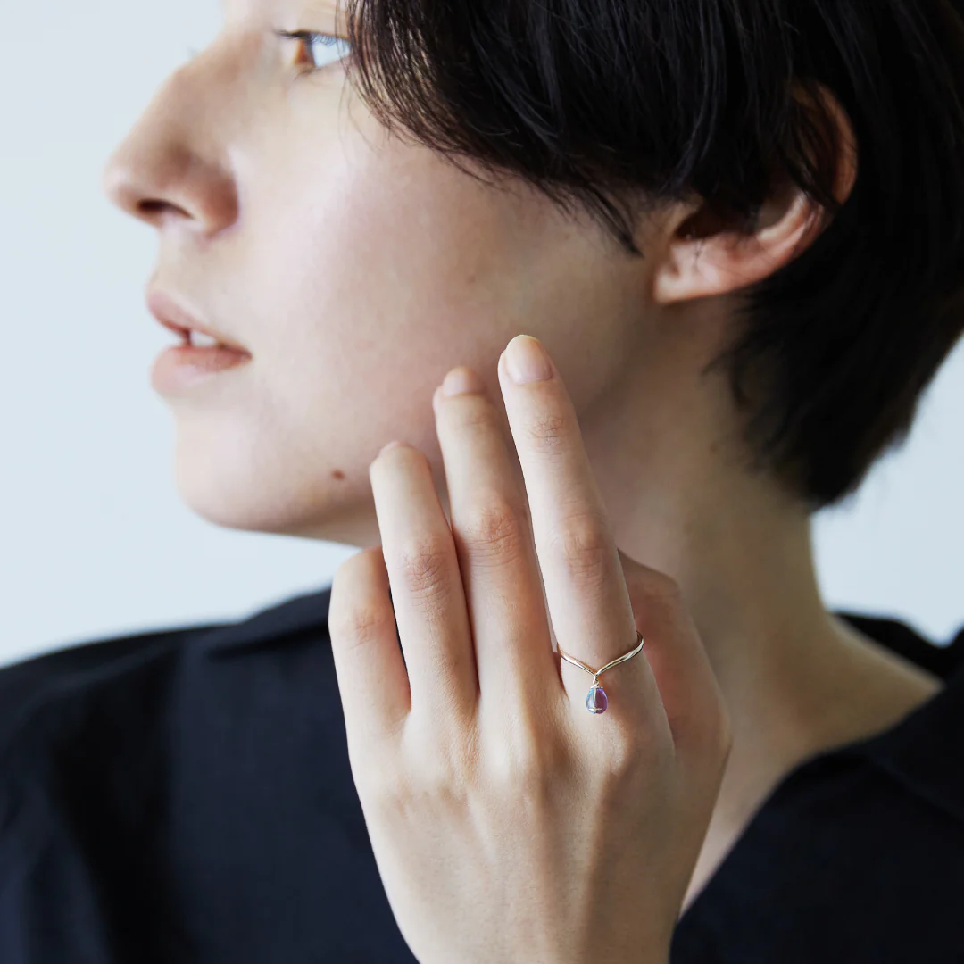 Day and Night (Shizuku) V-shaped ring (blue Stone x amethyst