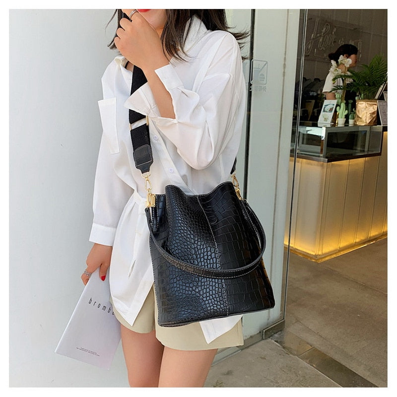 Ansloth Crocodile Crossbody Bag For Women Shoulder Bag Brand Designer Women  Bags Luxury PU Leather Bag Bucket Bag Handbag HPS405