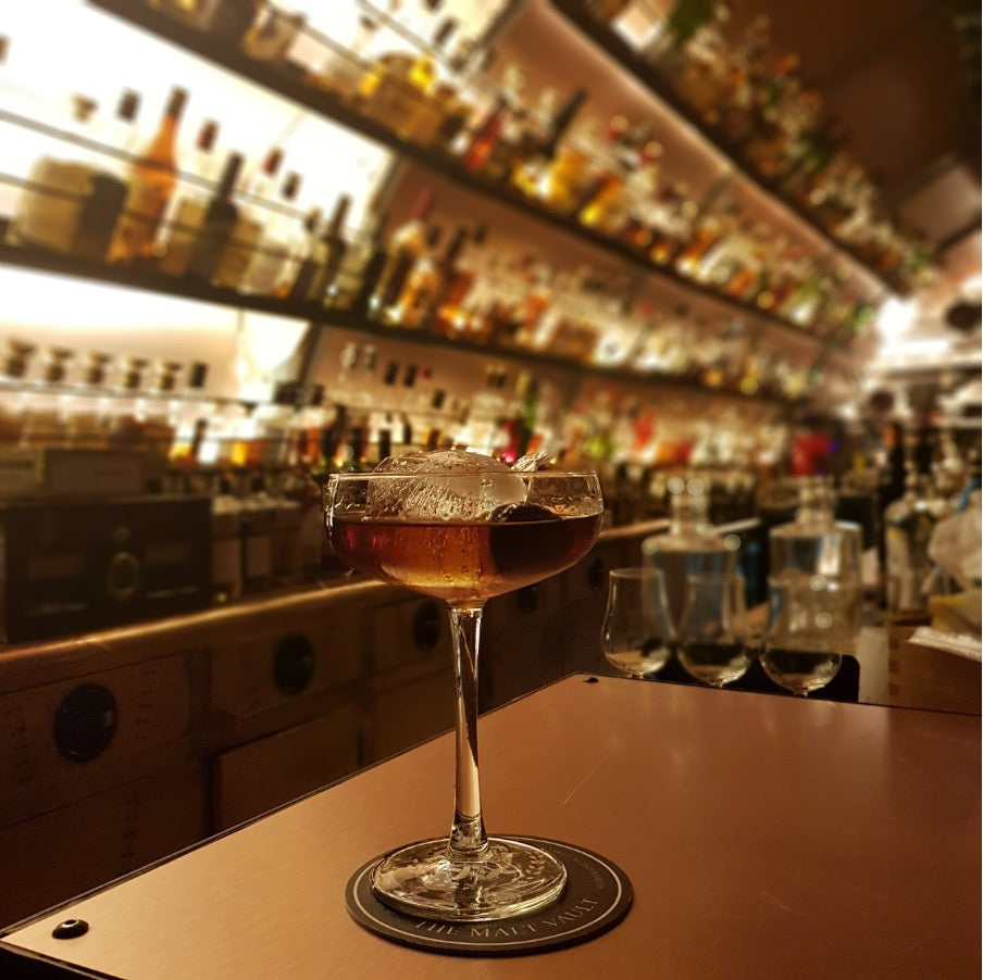 De La Louisiane - Rye whiskey, Vermouth Rosso, Bénédictine, Peychaud’s bitters 