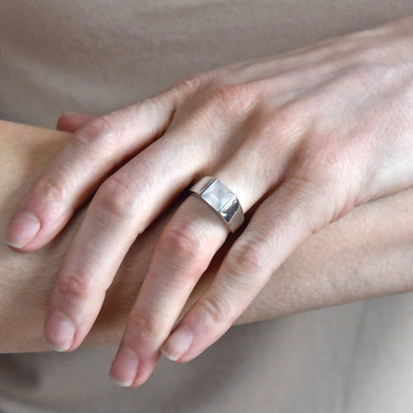 cartier moonstone ring