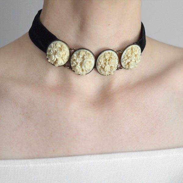 small velvet choker