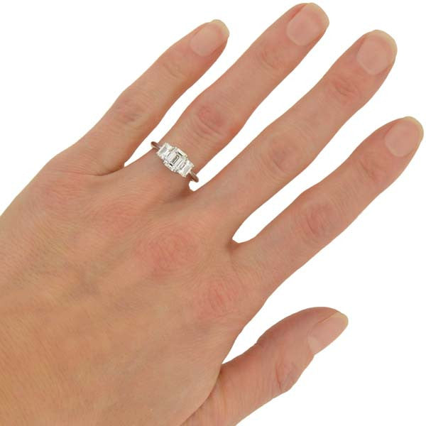 tiffany 3 stone diamond ring