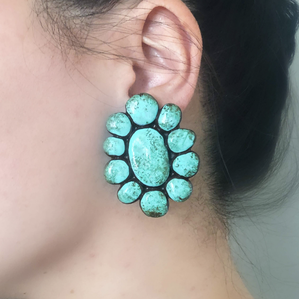 Vintage Turquoise Screw Back Earrings
