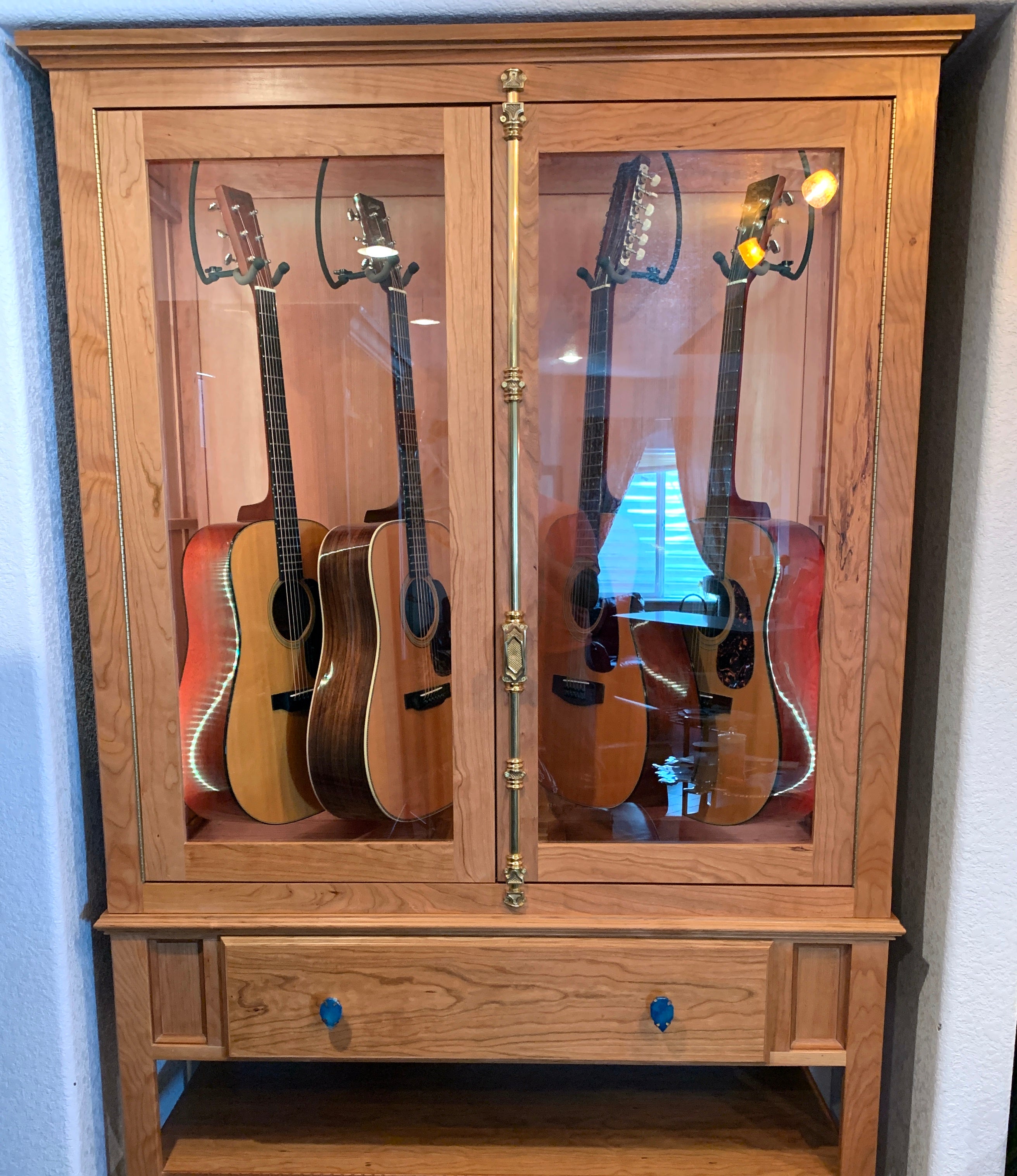 Musical Instrument Cabinet Display Case Humidity Climate
