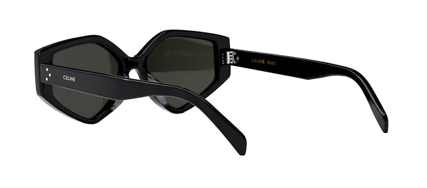 Fendi® FE40033U Geometric Sunglasses - EuroOptica