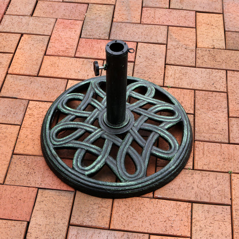 A strong heavy duty base will help keep a patio umbrella from falling over.