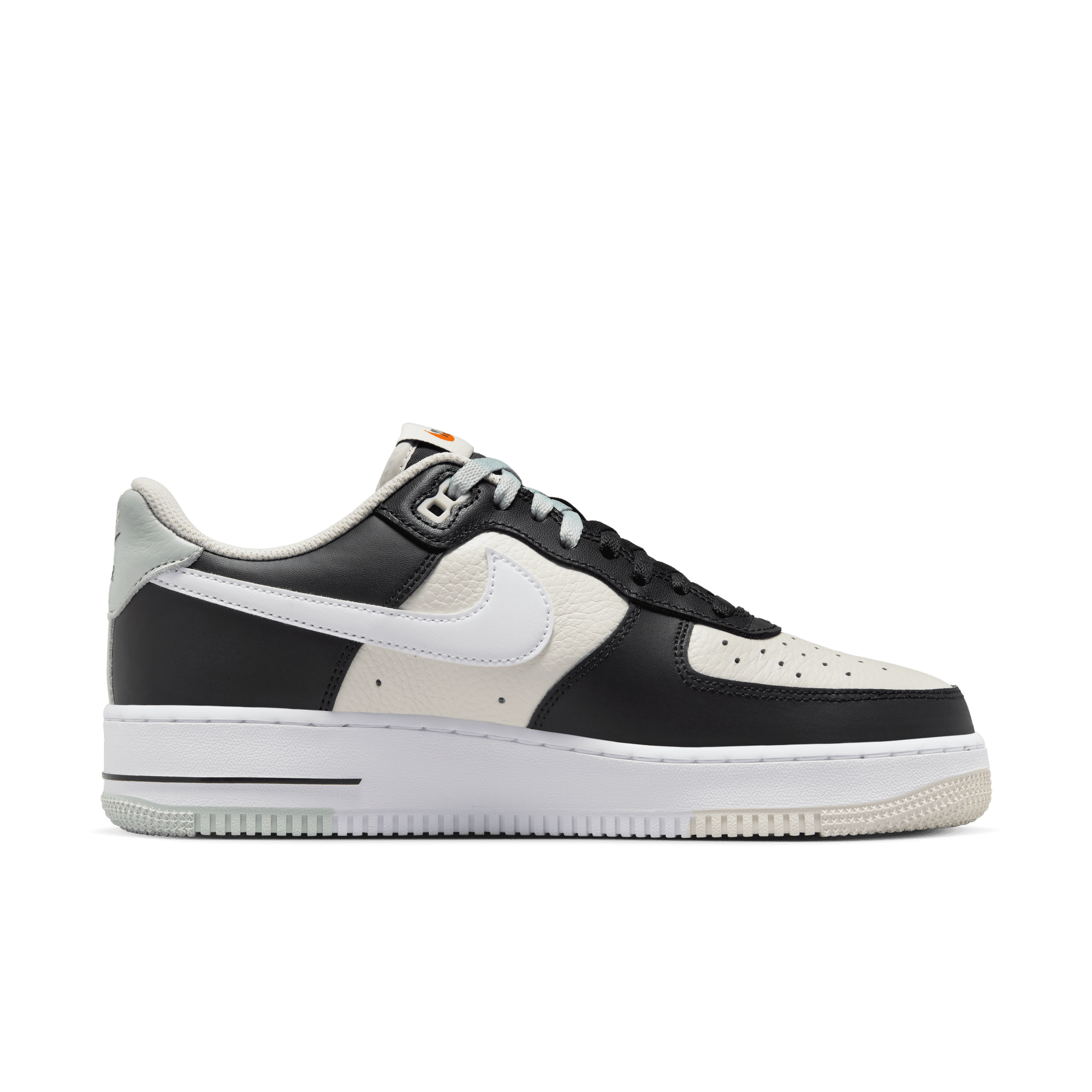 Buy Air Force 1 '07 LV8 EMB 'Hemp Coconut Milk' - FB8878 200