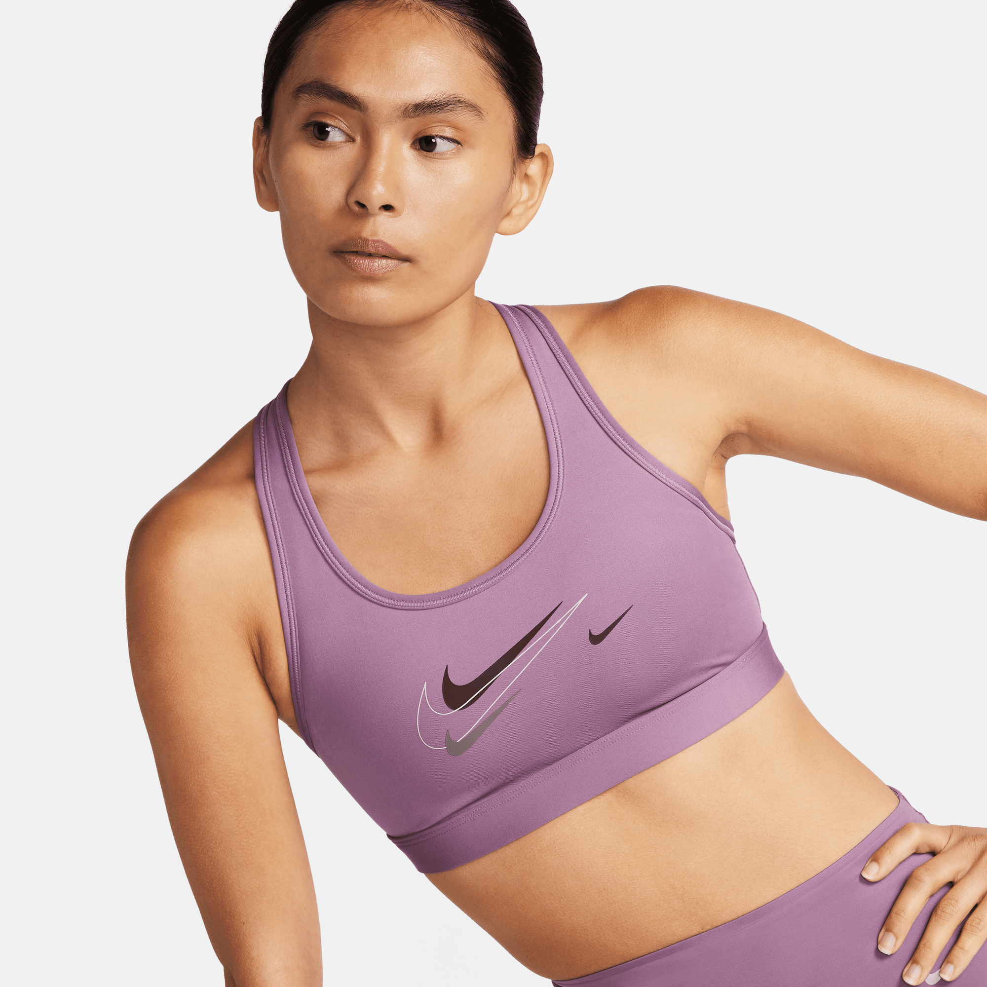 NIKE SWOOSH WOMEN'S MEDIUM-SUPPORT PADDED SPORTS BRA BLACK