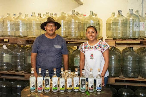 Edgar y Gracila Angeles Mezcal Real Minero