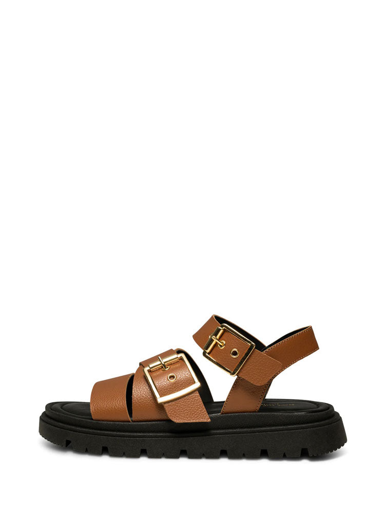 Image of Shoe The Bear Buckle Sandals in Tan