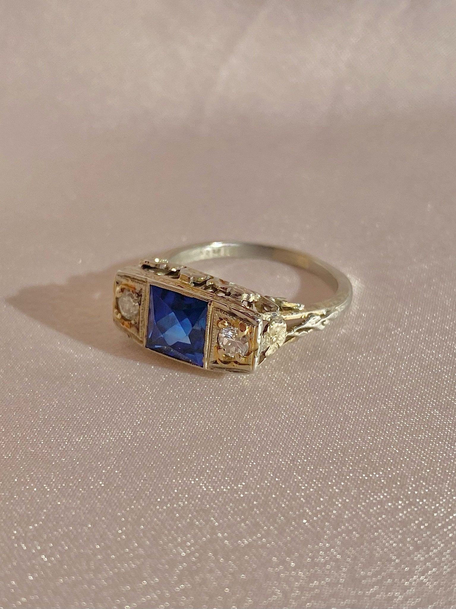Antique 18k White Gold Sapphire Diamond Art Deco Ring – 23carat