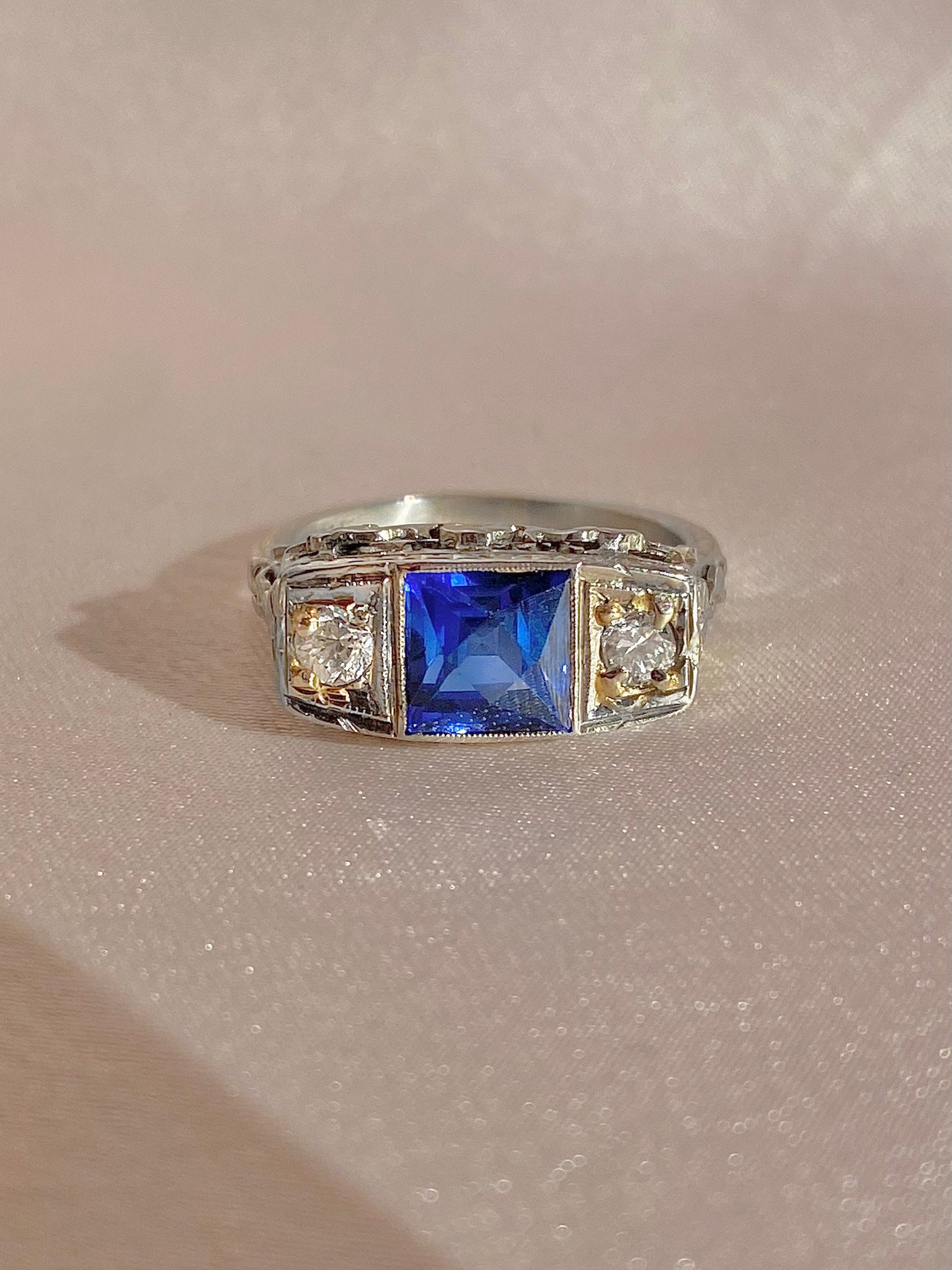Antique 18k White Gold Sapphire Diamond Art Deco Ring – 23carat