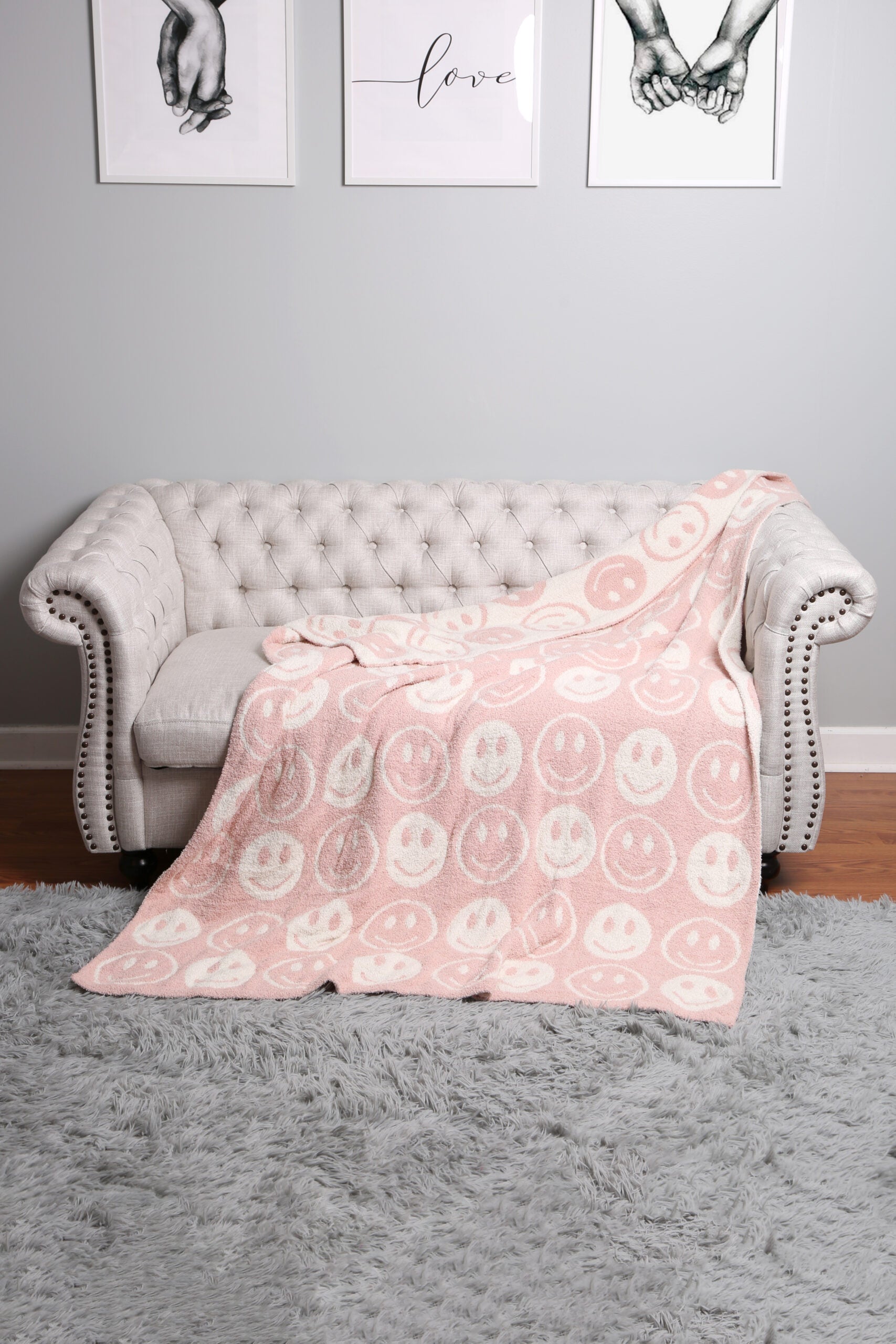 View Queens Designs - Happy Face Blanket - Pink