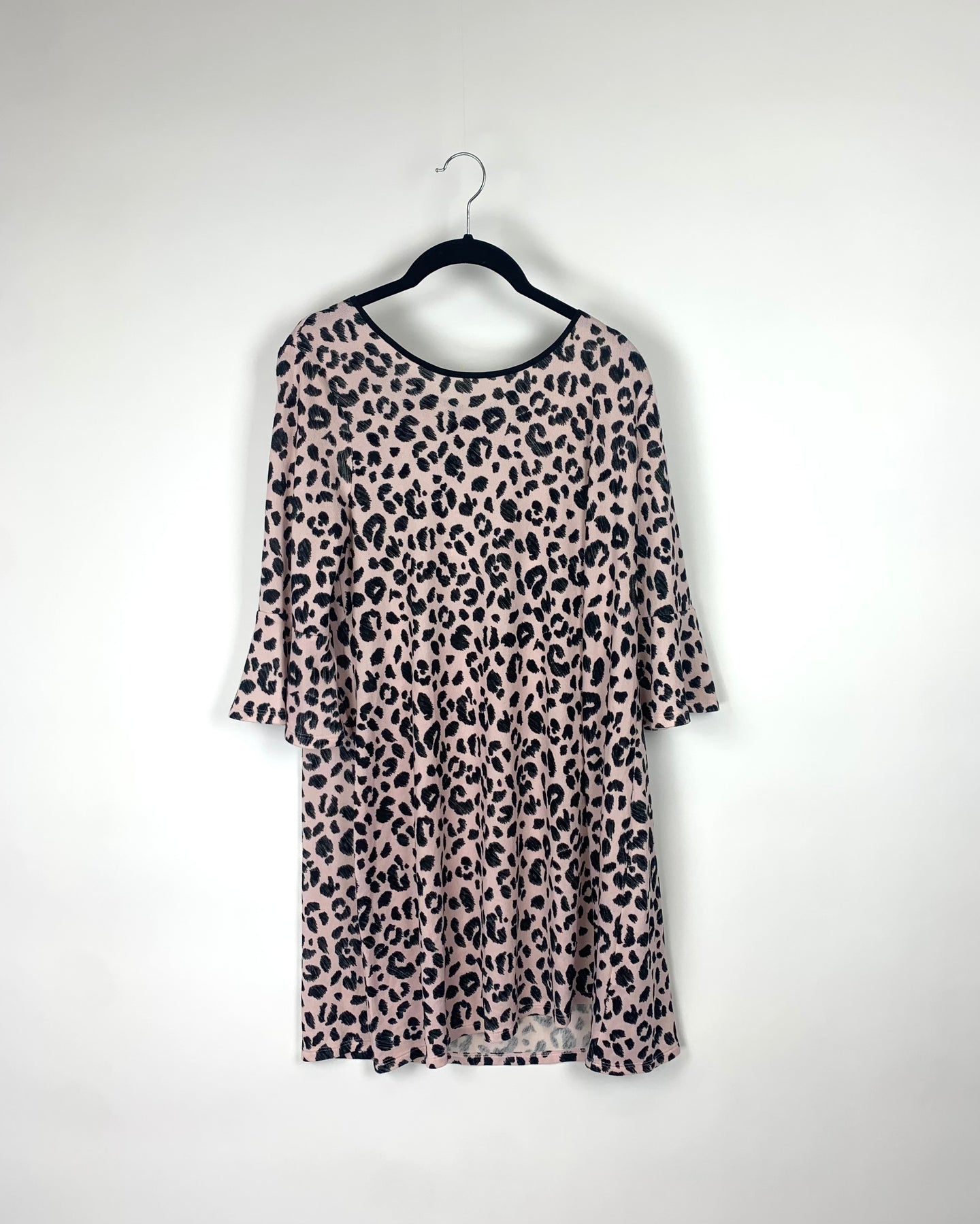 Kate Spade Pink and Black Cheetah Nightgown - Small – The Fashion Foundation