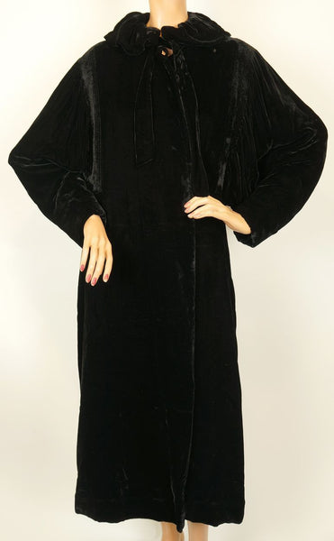 1930s Black Velvet Coat Opera Coat Size S / M