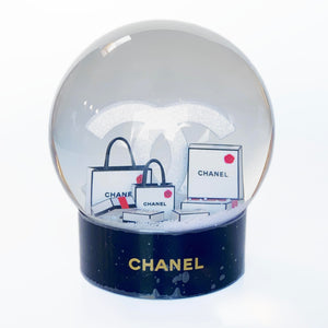 Snow globe | CHANEL