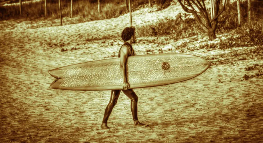Surfboard Tail Designs – What’s the difference between them?