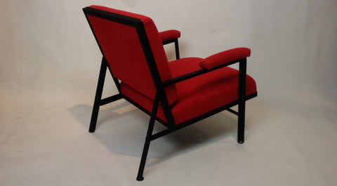 Robin Bush Prismasteel Armchair. Image from Canadian Design Resource.